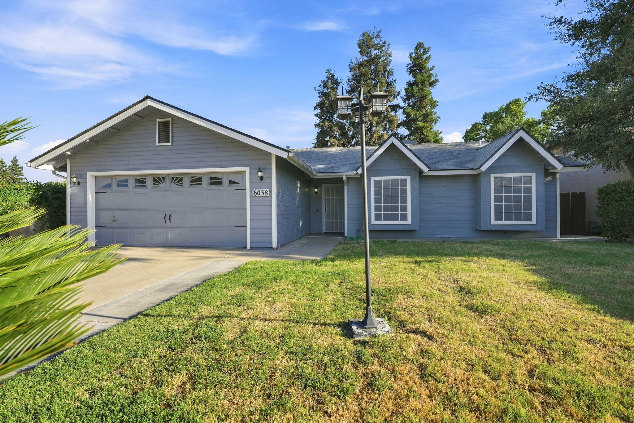 6038 W Judy Ct, Visalia, CA 93277