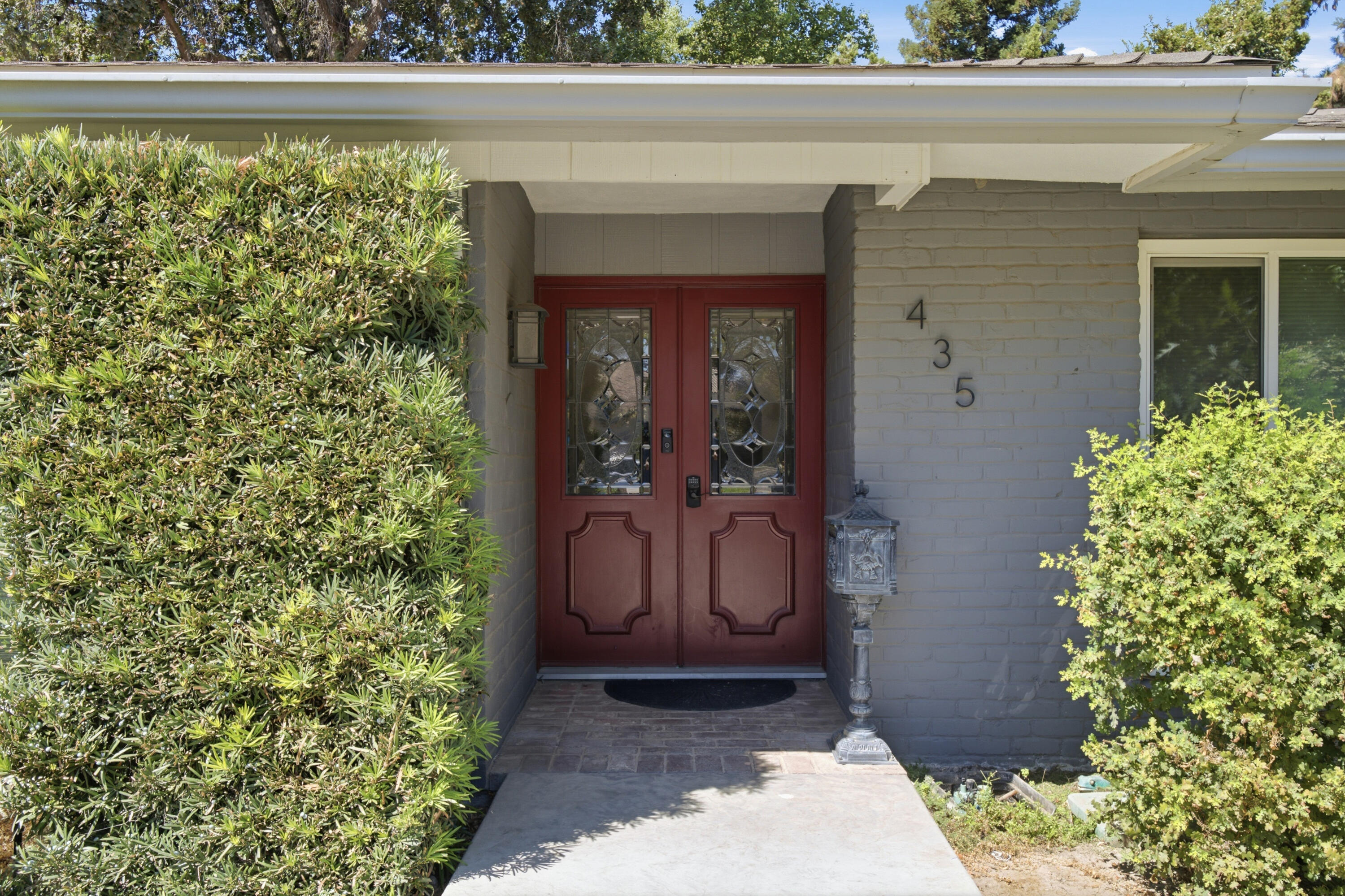 435 N O'farrell Ct, Visalia, CA 93291
