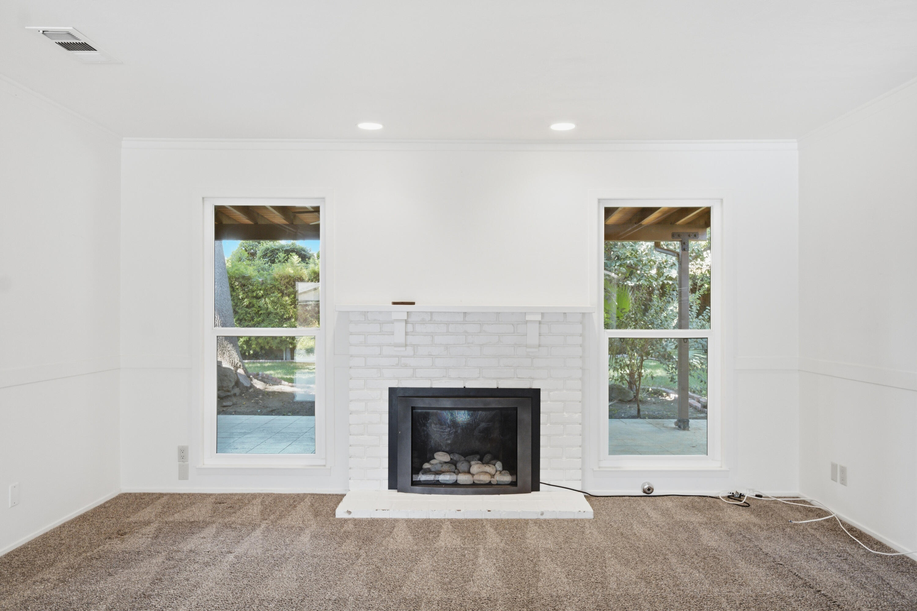 435 N O'farrell Ct, Visalia, CA 93291