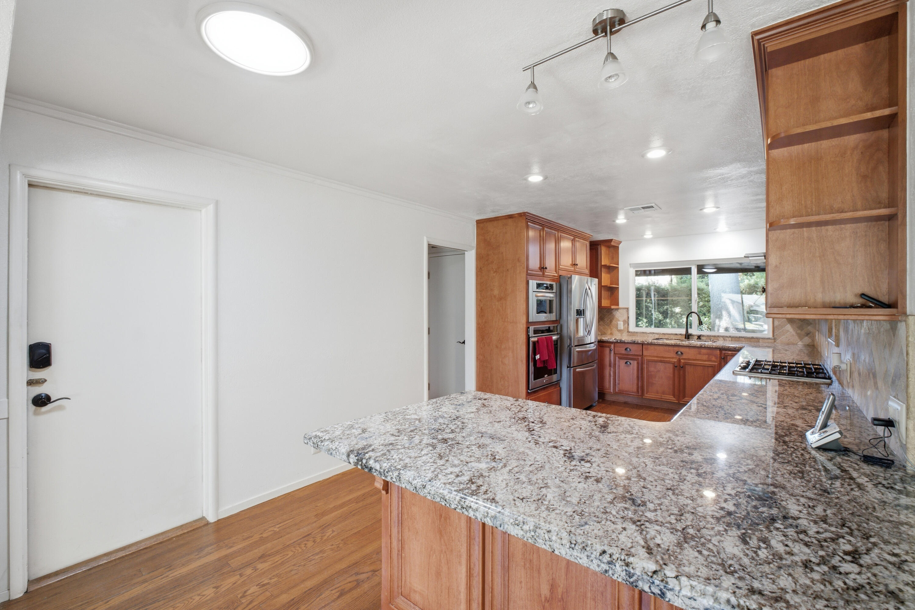 435 N O'farrell Ct, Visalia, CA 93291