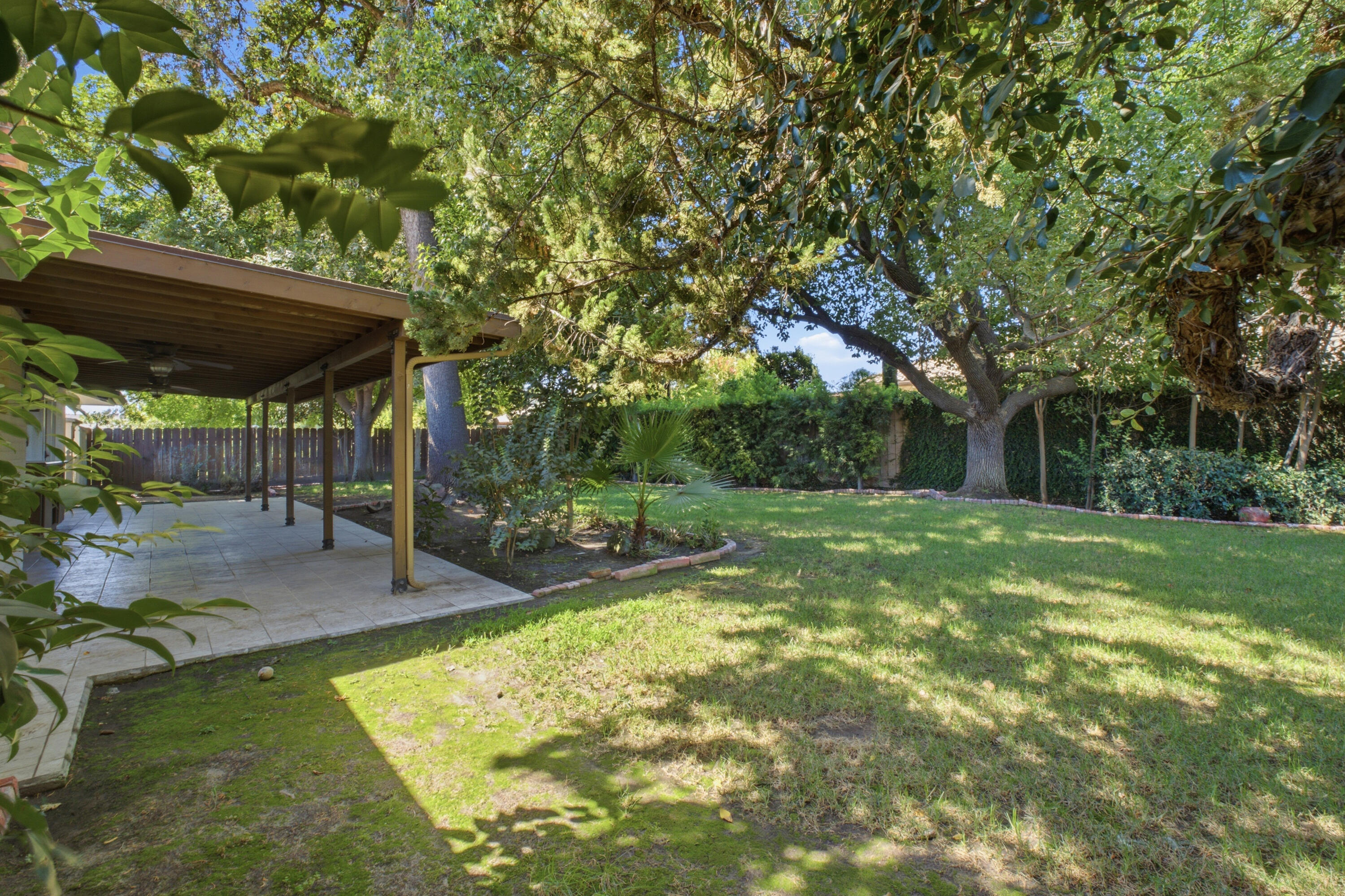 435 N O'farrell Ct, Visalia, CA 93291