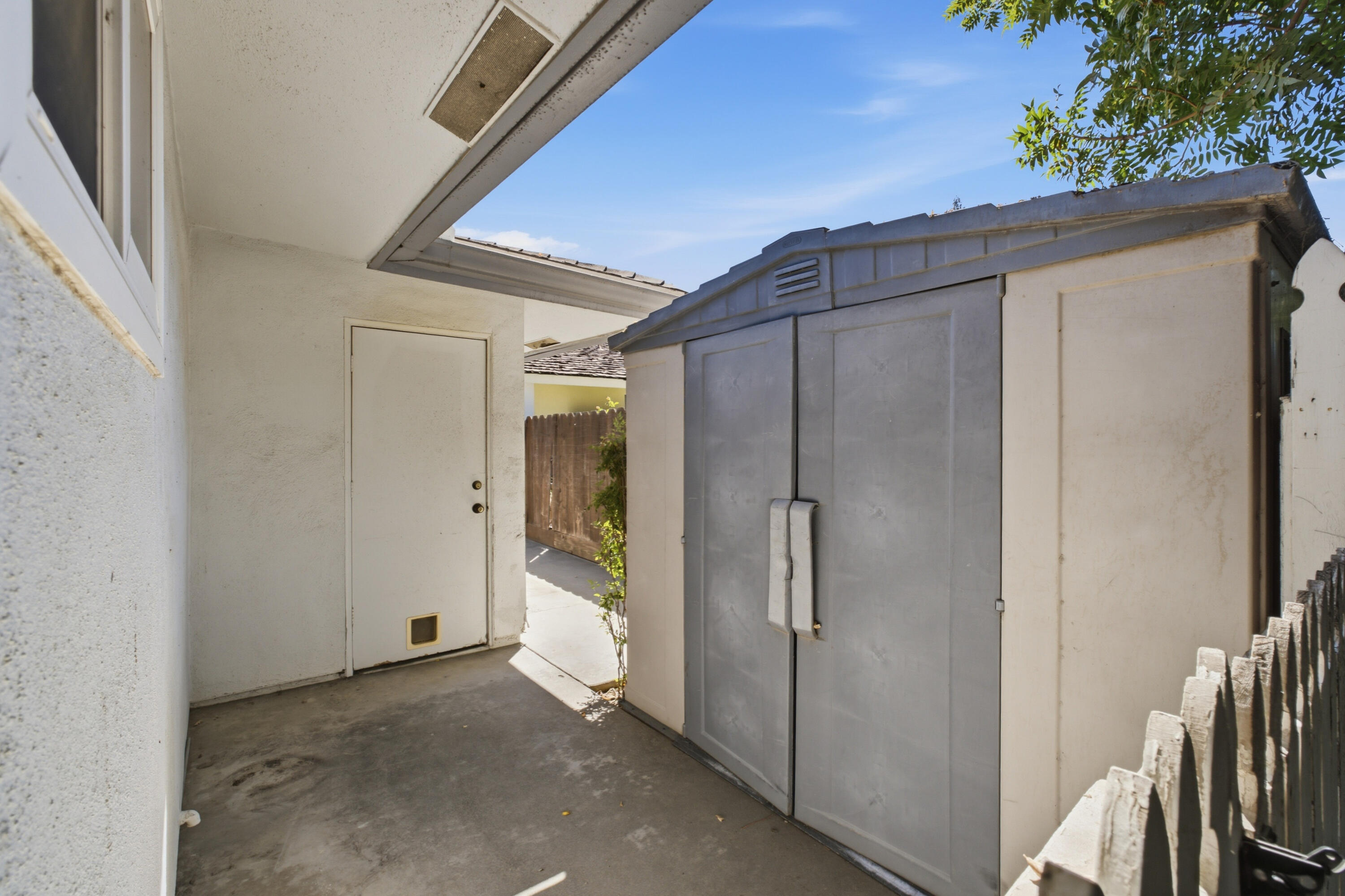 435 N O'farrell Ct, Visalia, CA 93291