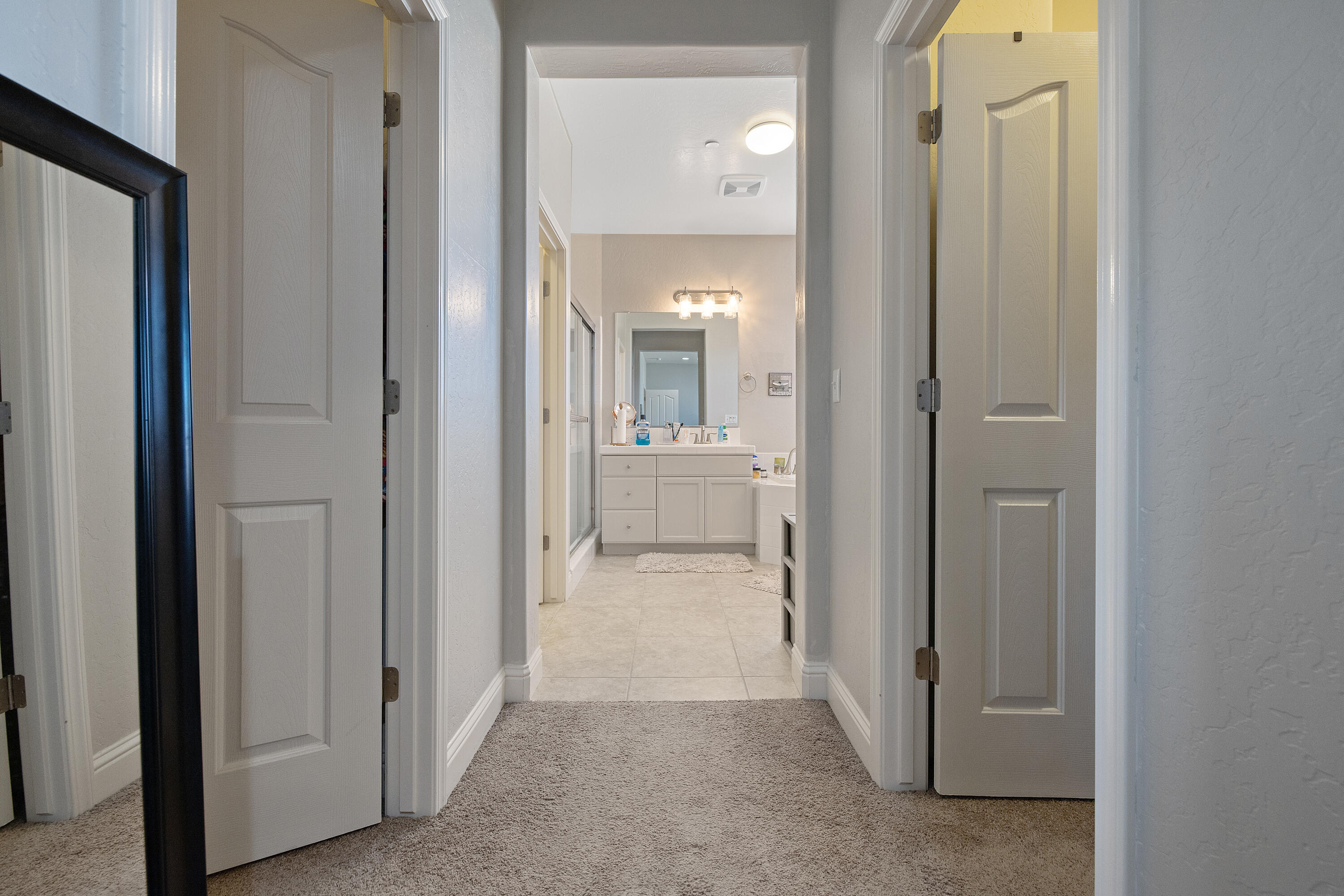 1118 N Vickie Ct, Visalia, CA 93291