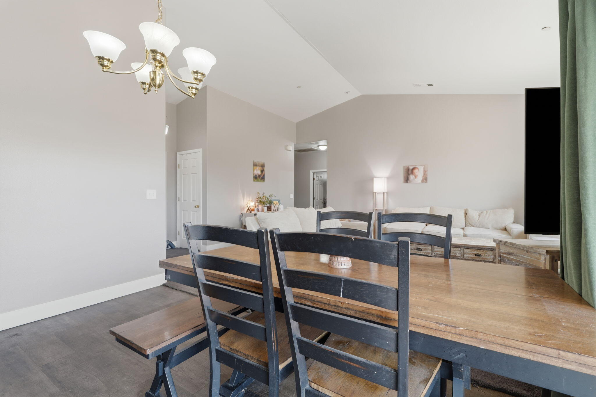 7373 Avenue 306, Visalia, CA 93291