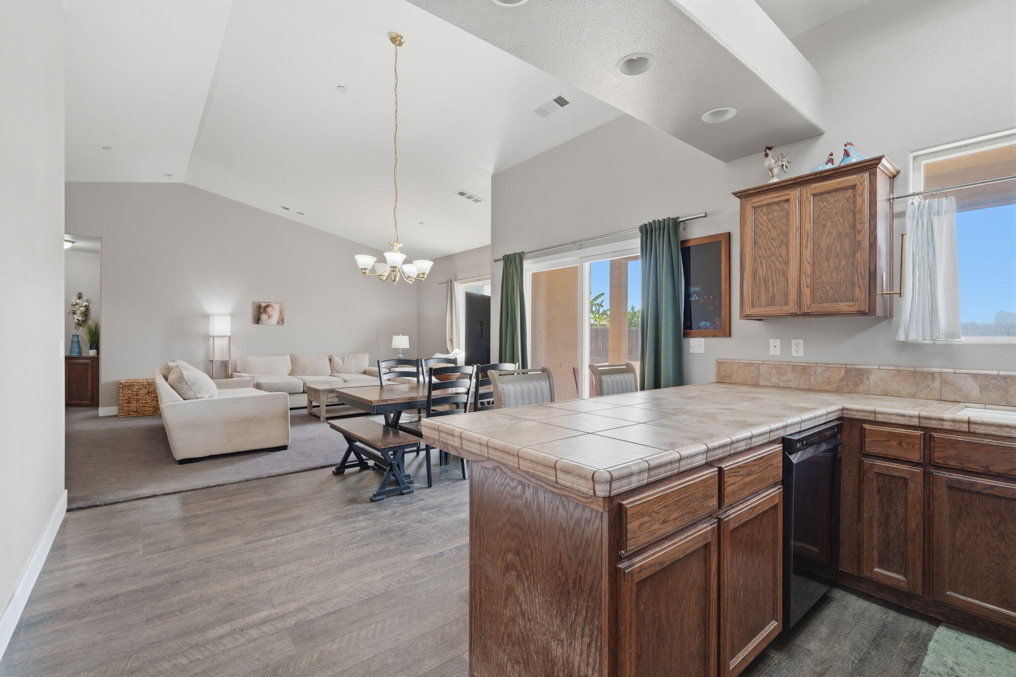 7373 Avenue 306, Visalia, CA 93291
