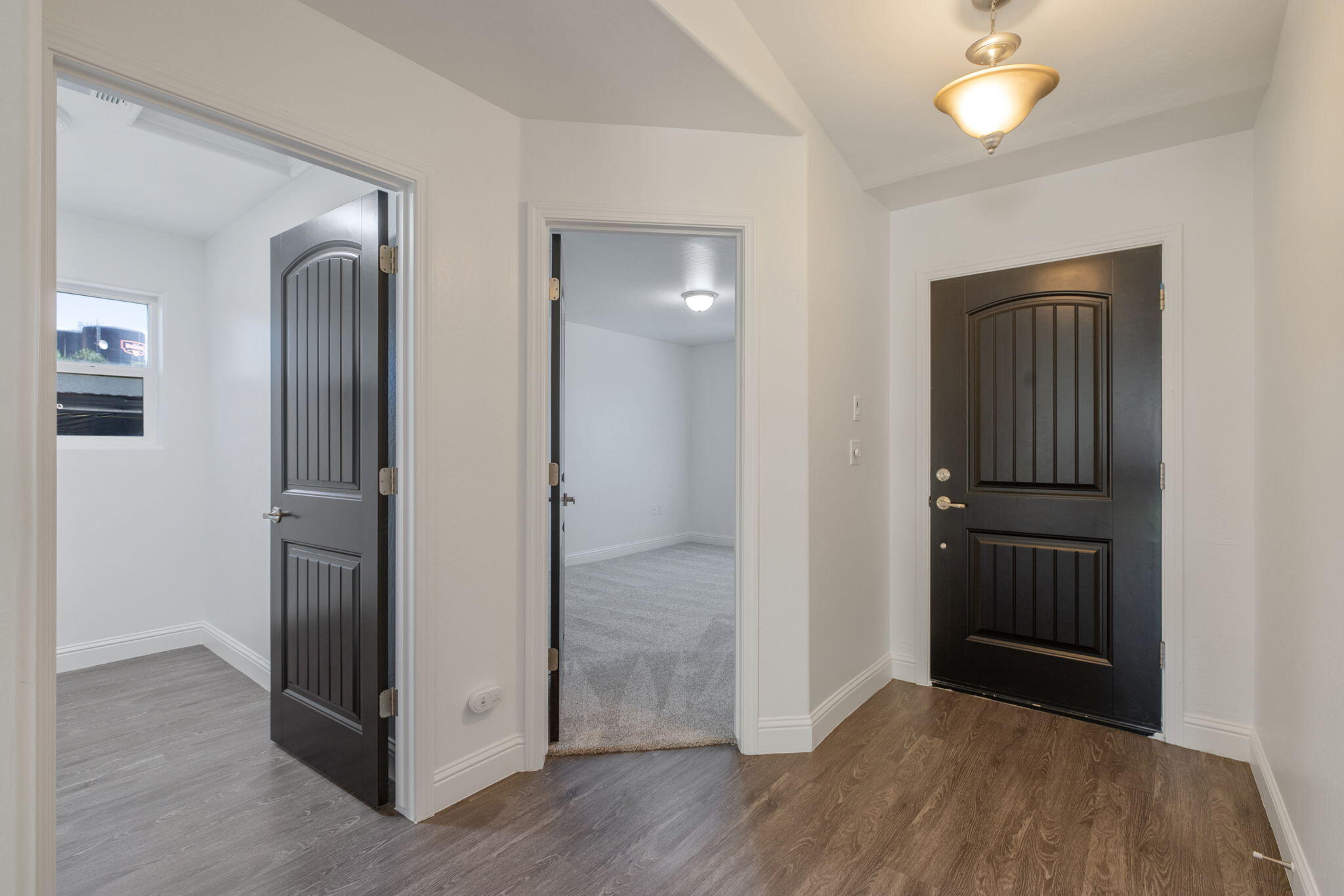 414 Summit Ave, Woodlake, CA 93286