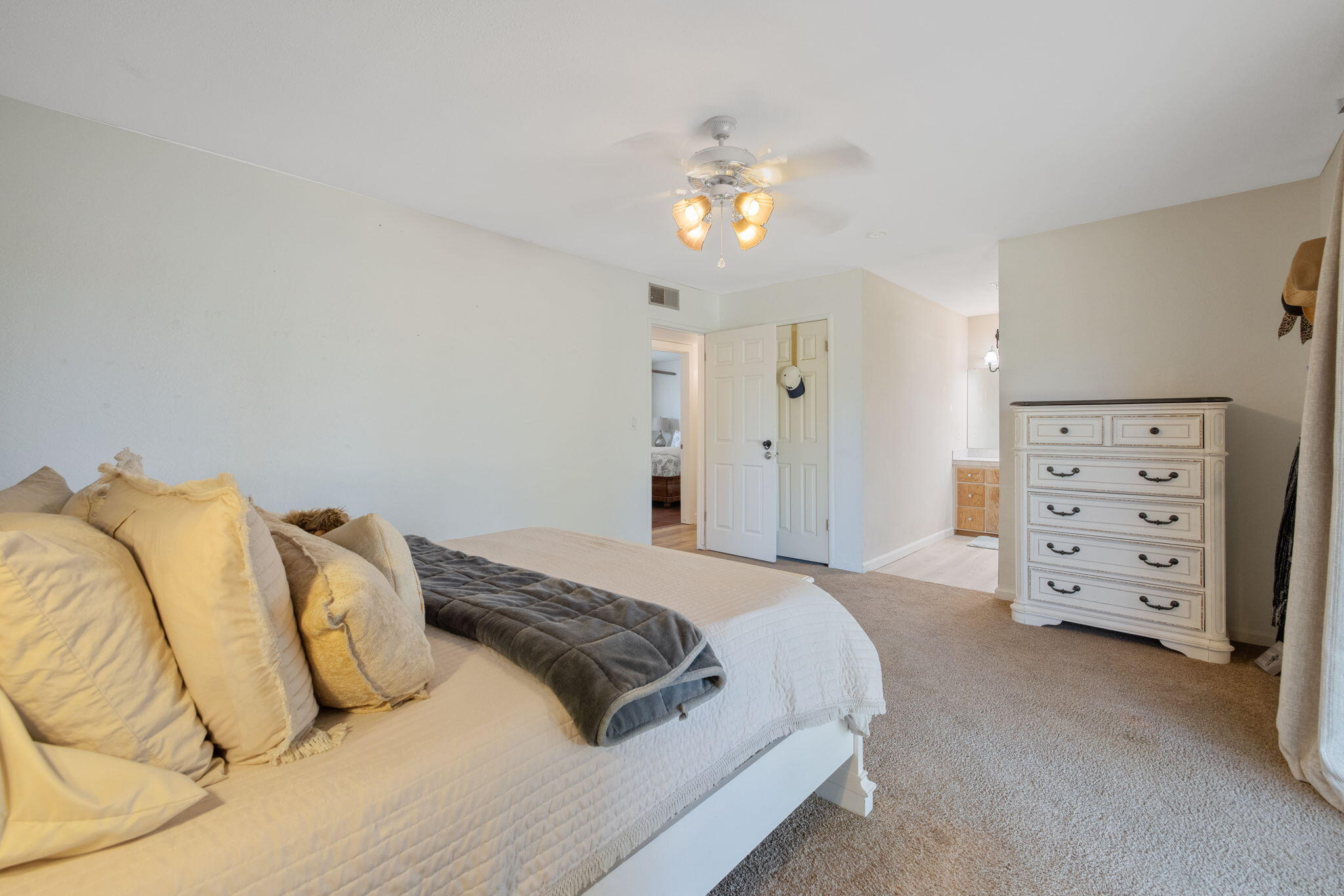5820 W Caldwell Ave ##o, Visalia, CA 93277