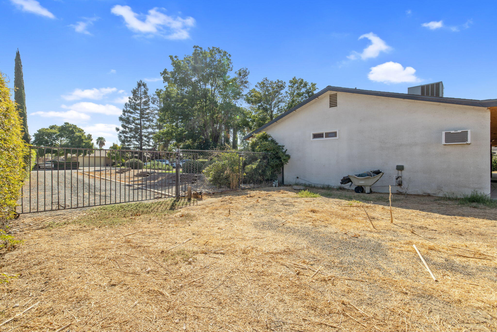 5820 W Caldwell Ave ##o, Visalia, CA 93277