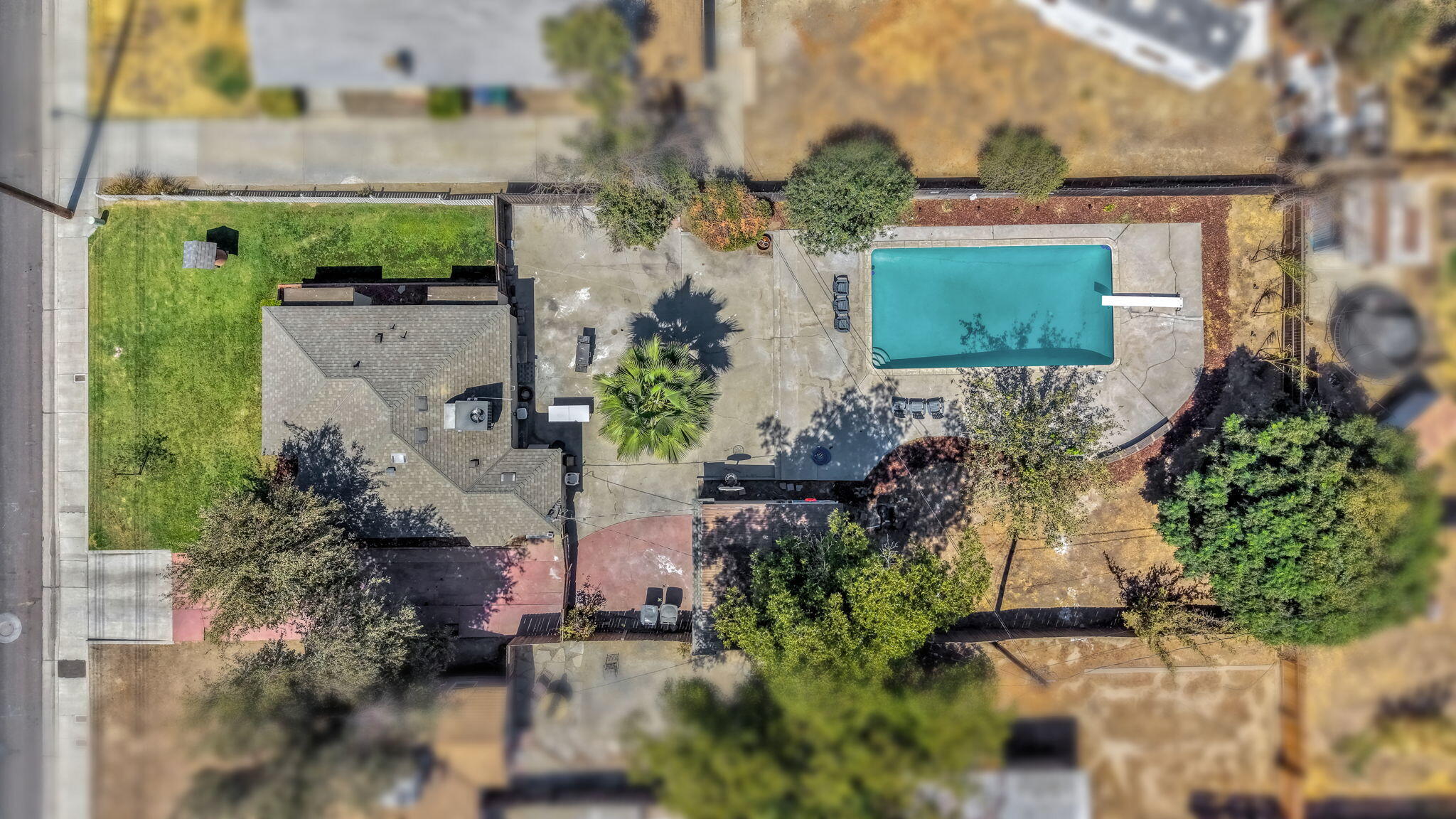 1119 N 11th Ave, Hanford, CA 93230