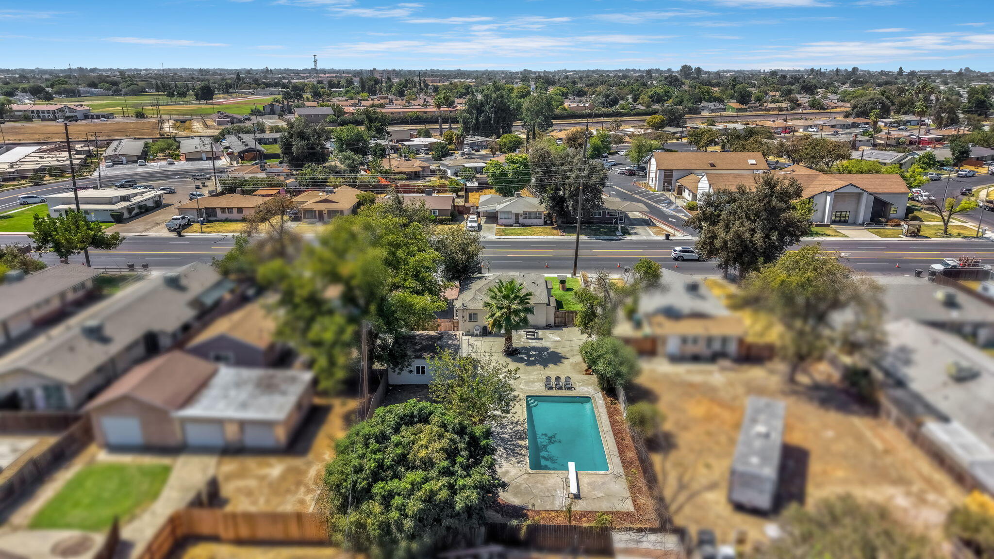 1119 N 11th Ave, Hanford, CA 93230