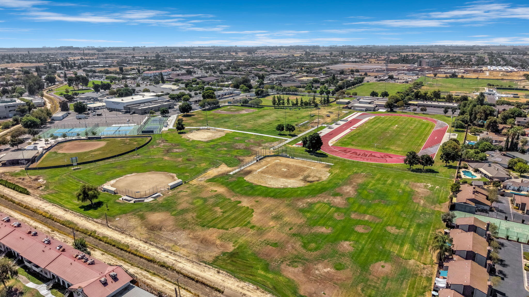1119 N 11th Ave, Hanford, CA 93230