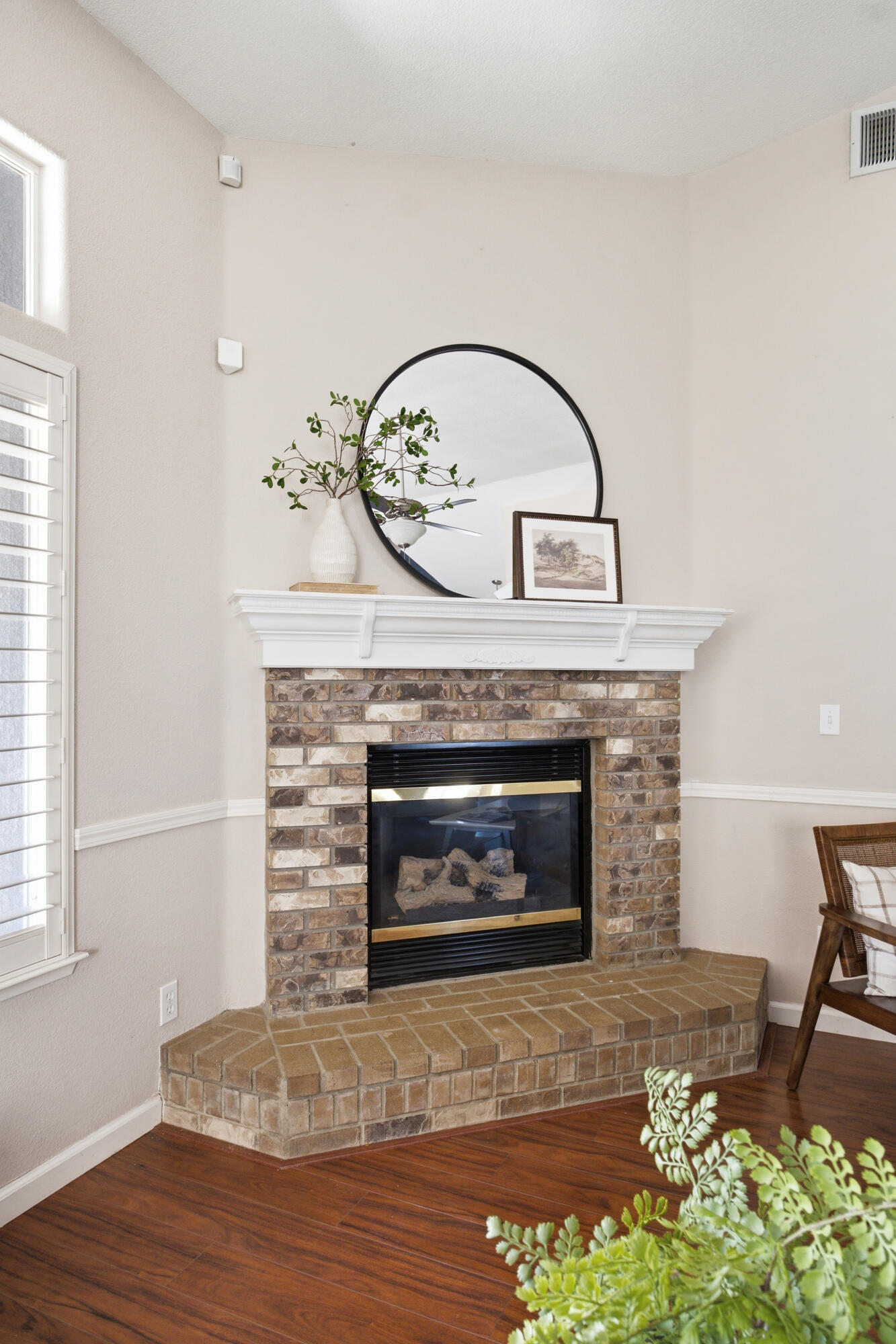 4923 W Lark Ave, Visalia, CA 93291