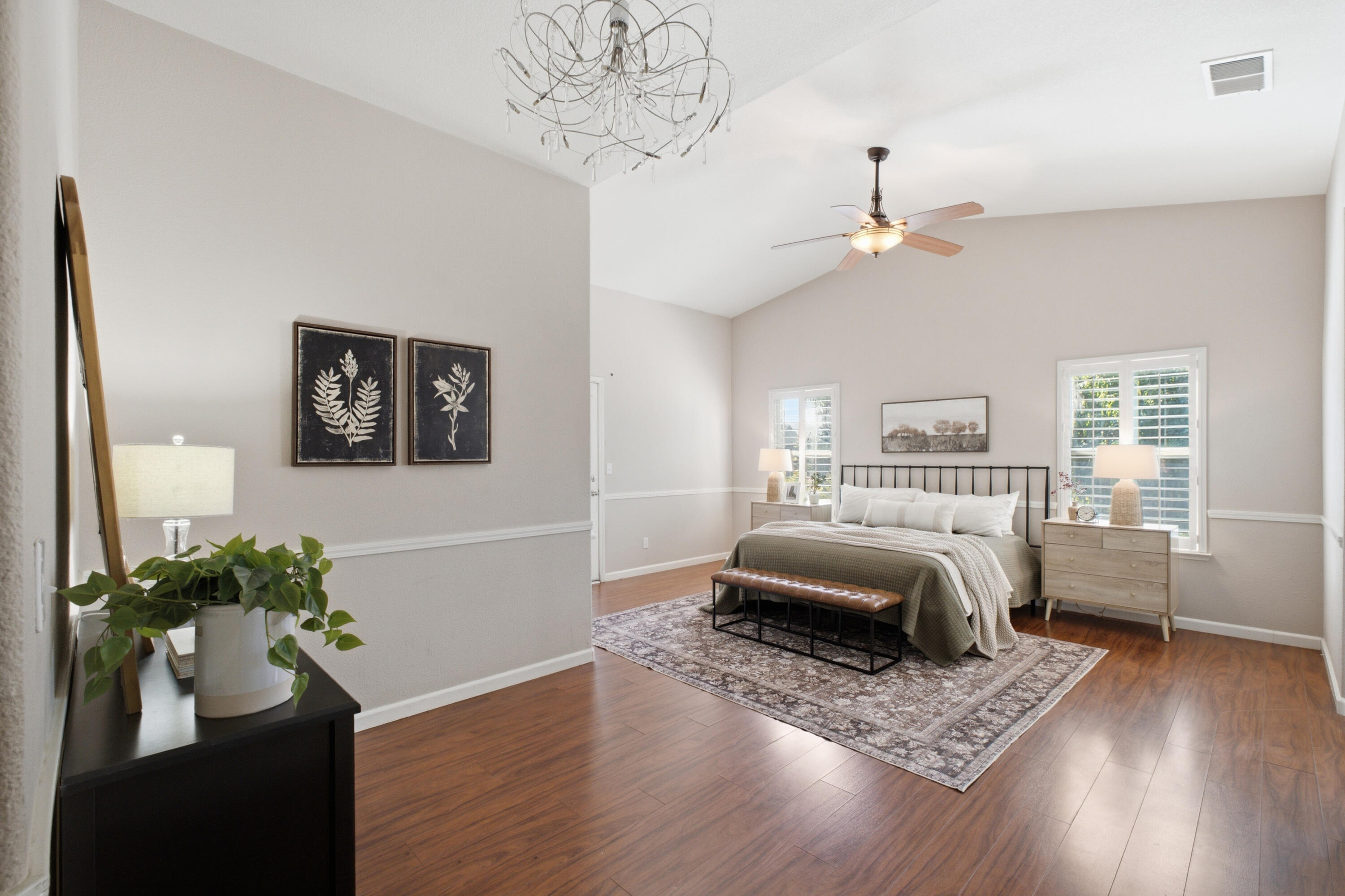4923 W Lark Ave, Visalia, CA 93291