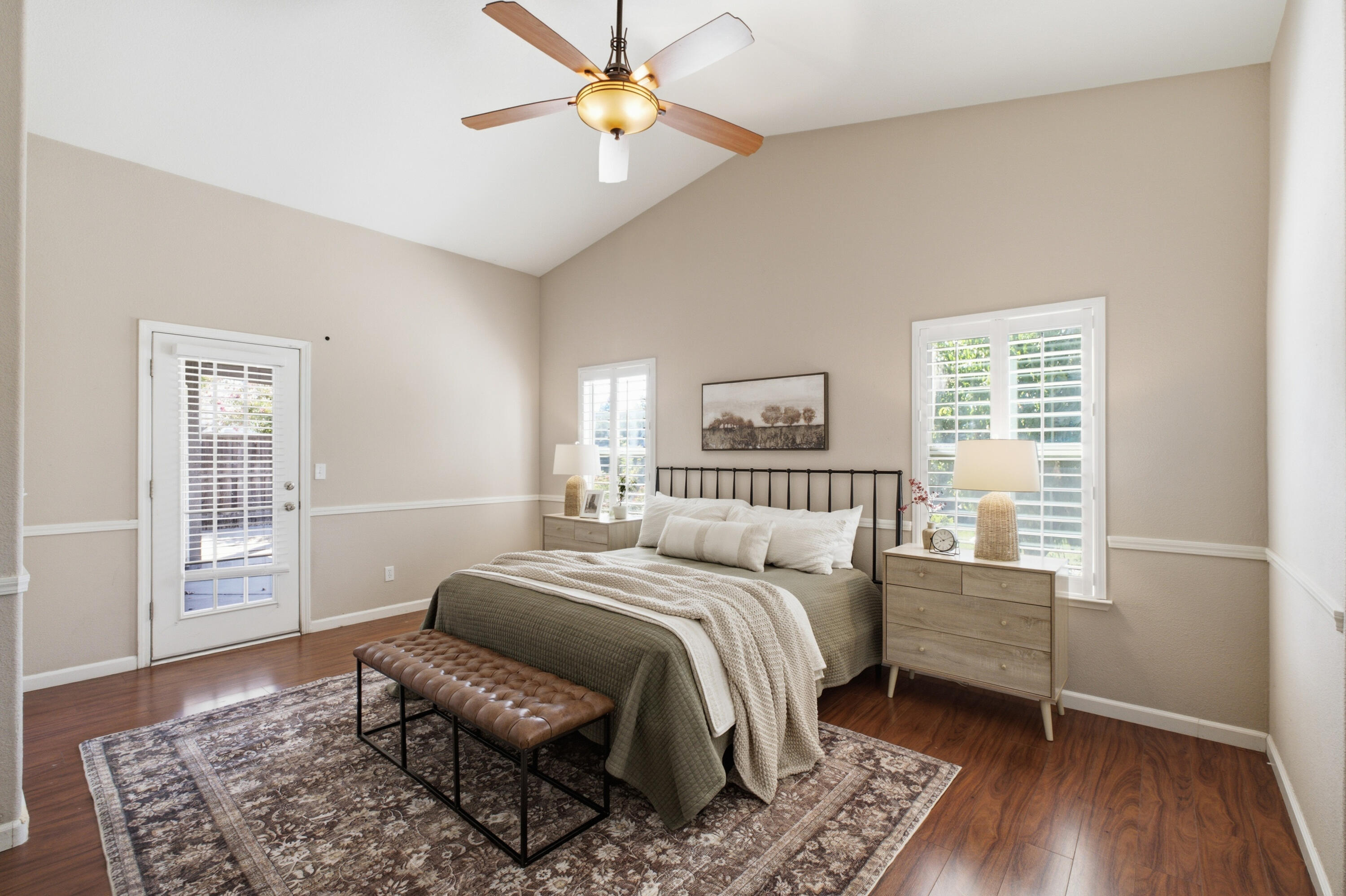 4923 W Lark Ave, Visalia, CA 93291