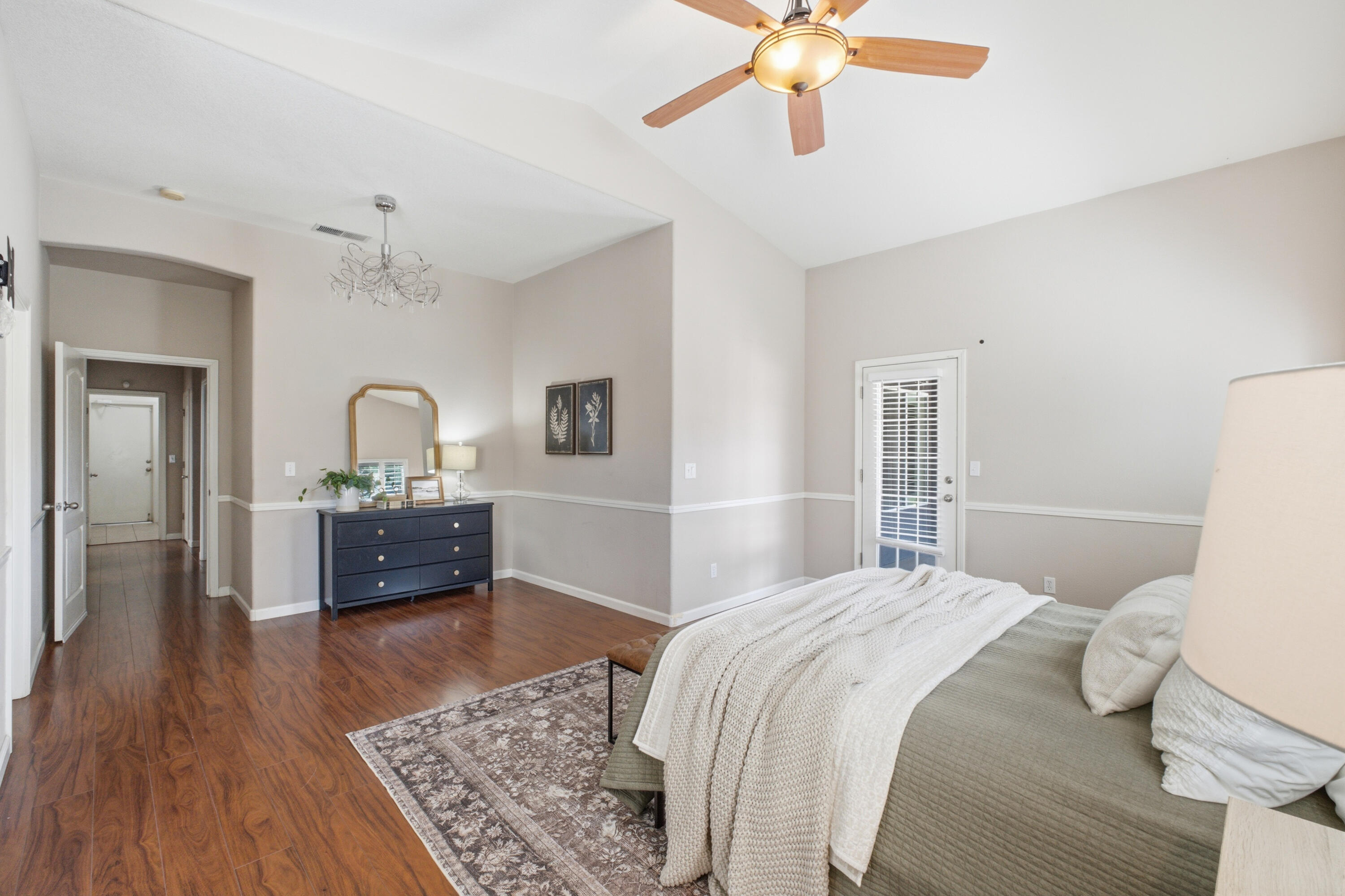 4923 W Lark Ave, Visalia, CA 93291