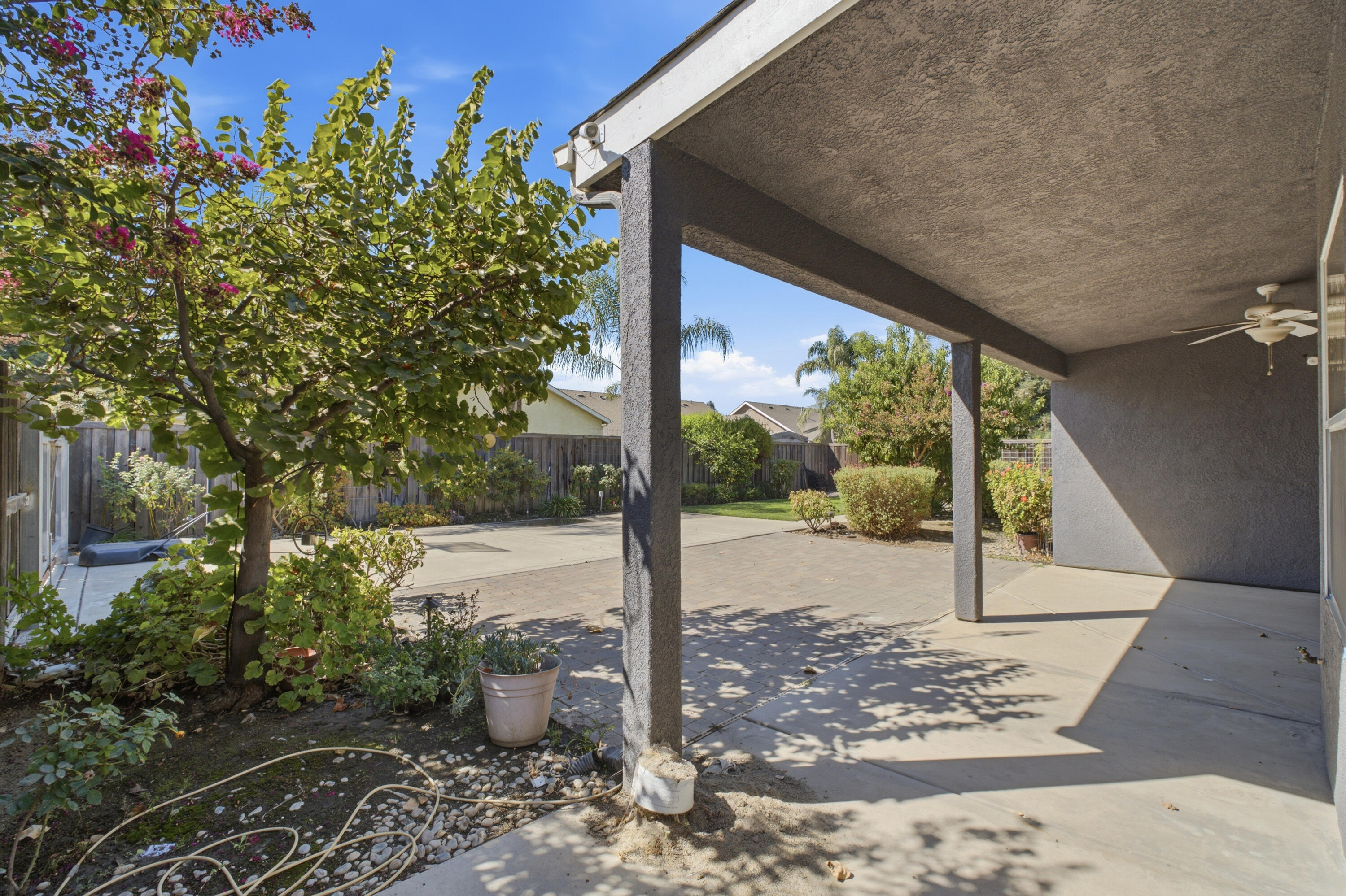 4923 W Lark Ave, Visalia, CA 93291