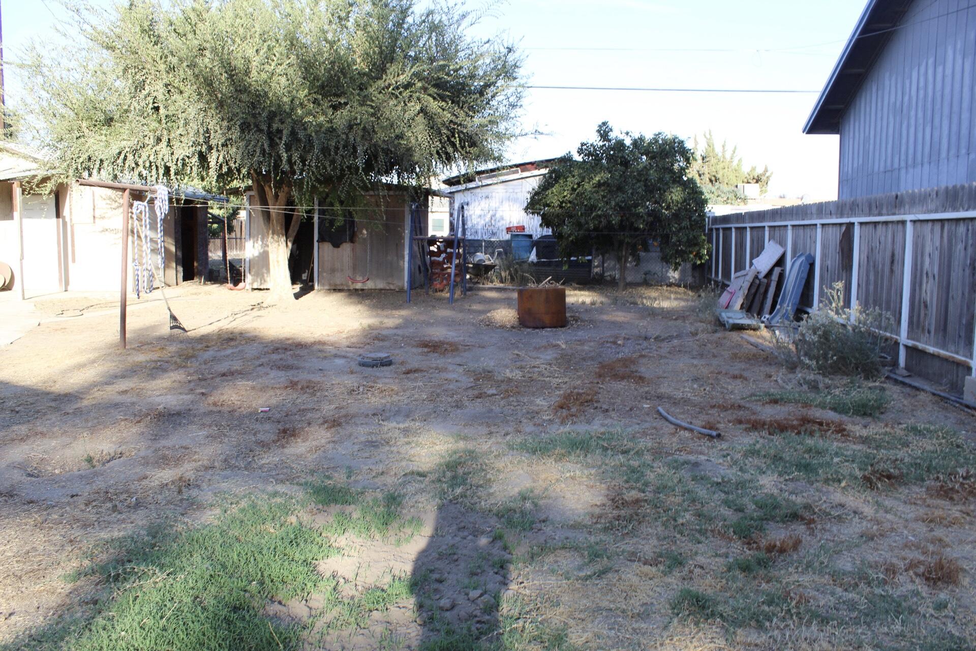 15294 Magnolia Rd, Porterville, CA 93257