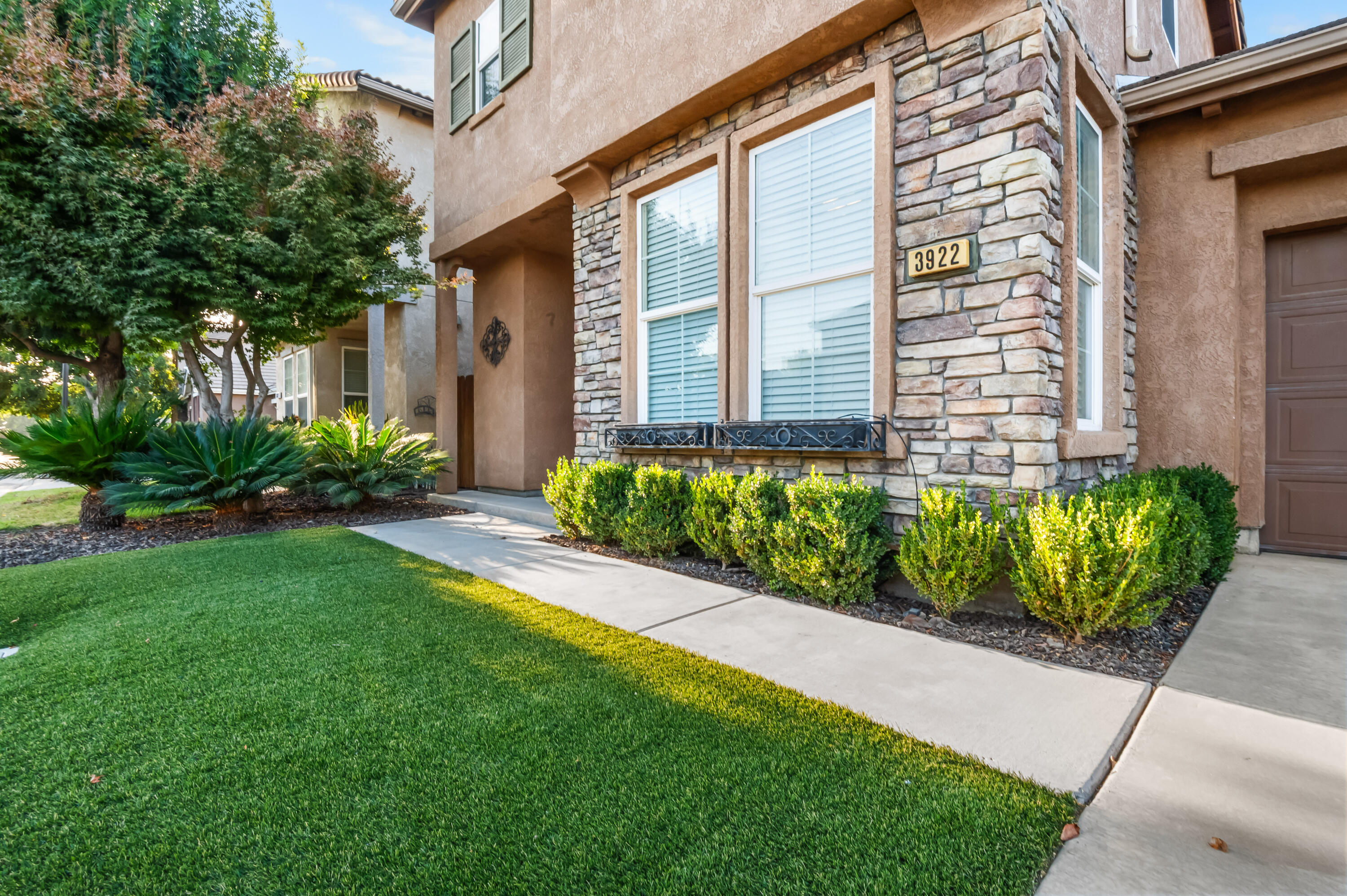 3922 W Flagstaff Ave, Visalia, CA 93291