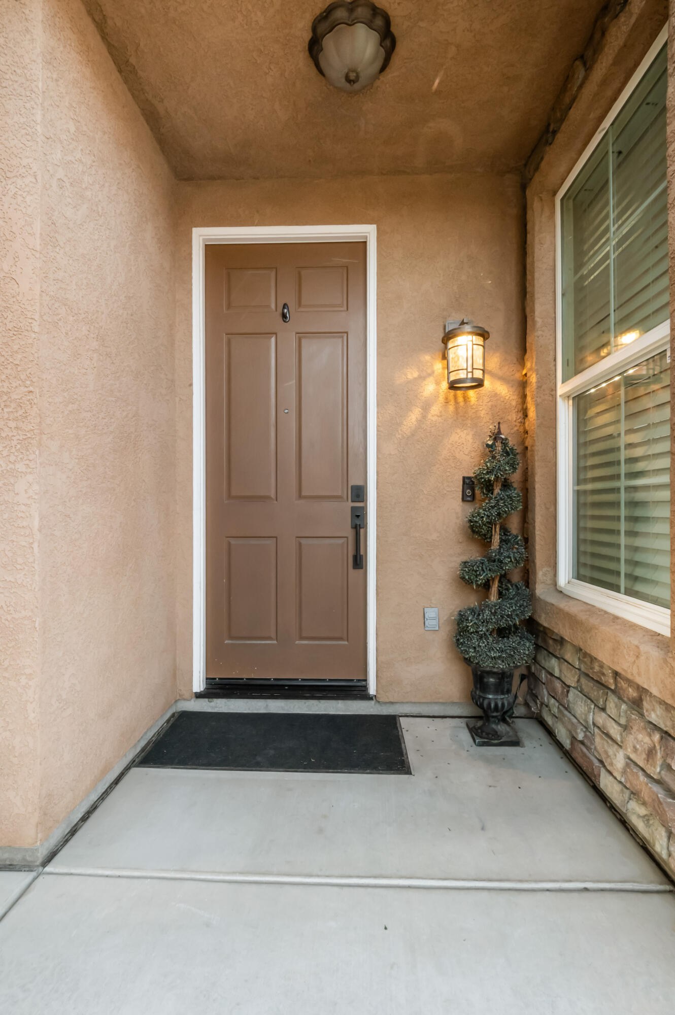 3922 W Flagstaff Ave, Visalia, CA 93291
