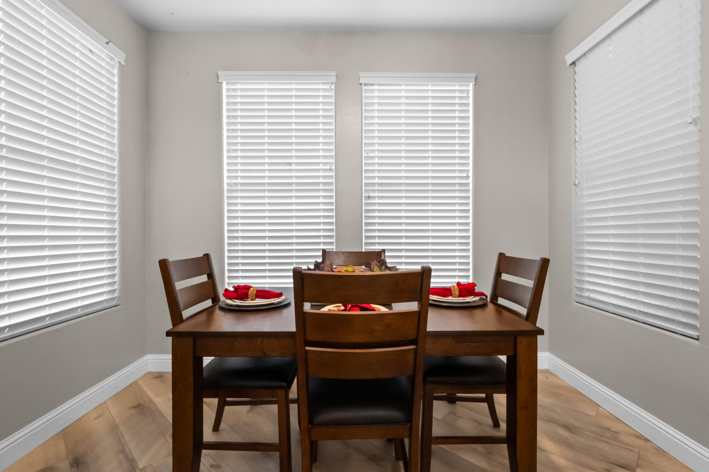 3922 W Flagstaff Ave, Visalia, CA 93291