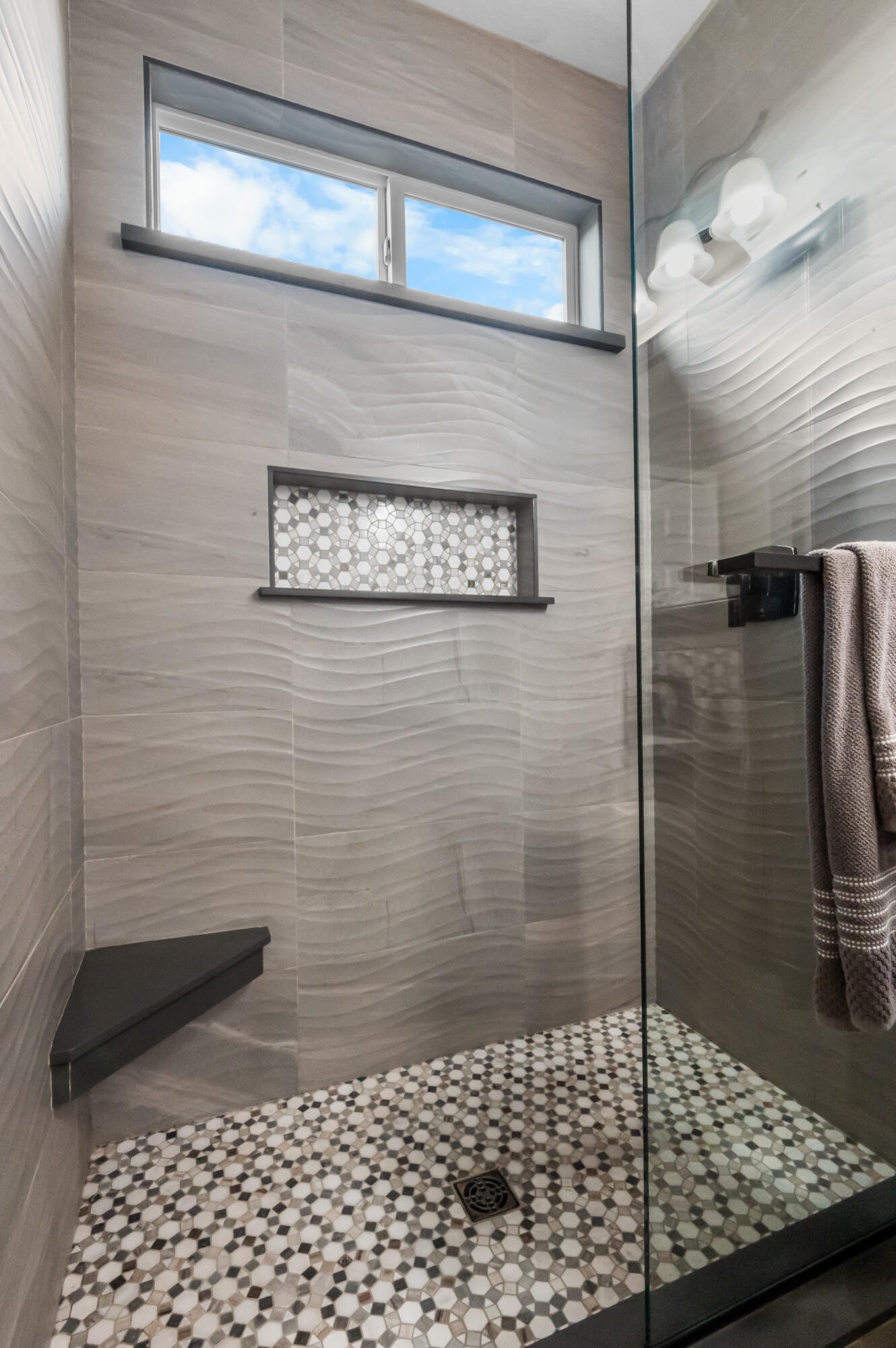 3922 W Flagstaff Ave, Visalia, CA 93291