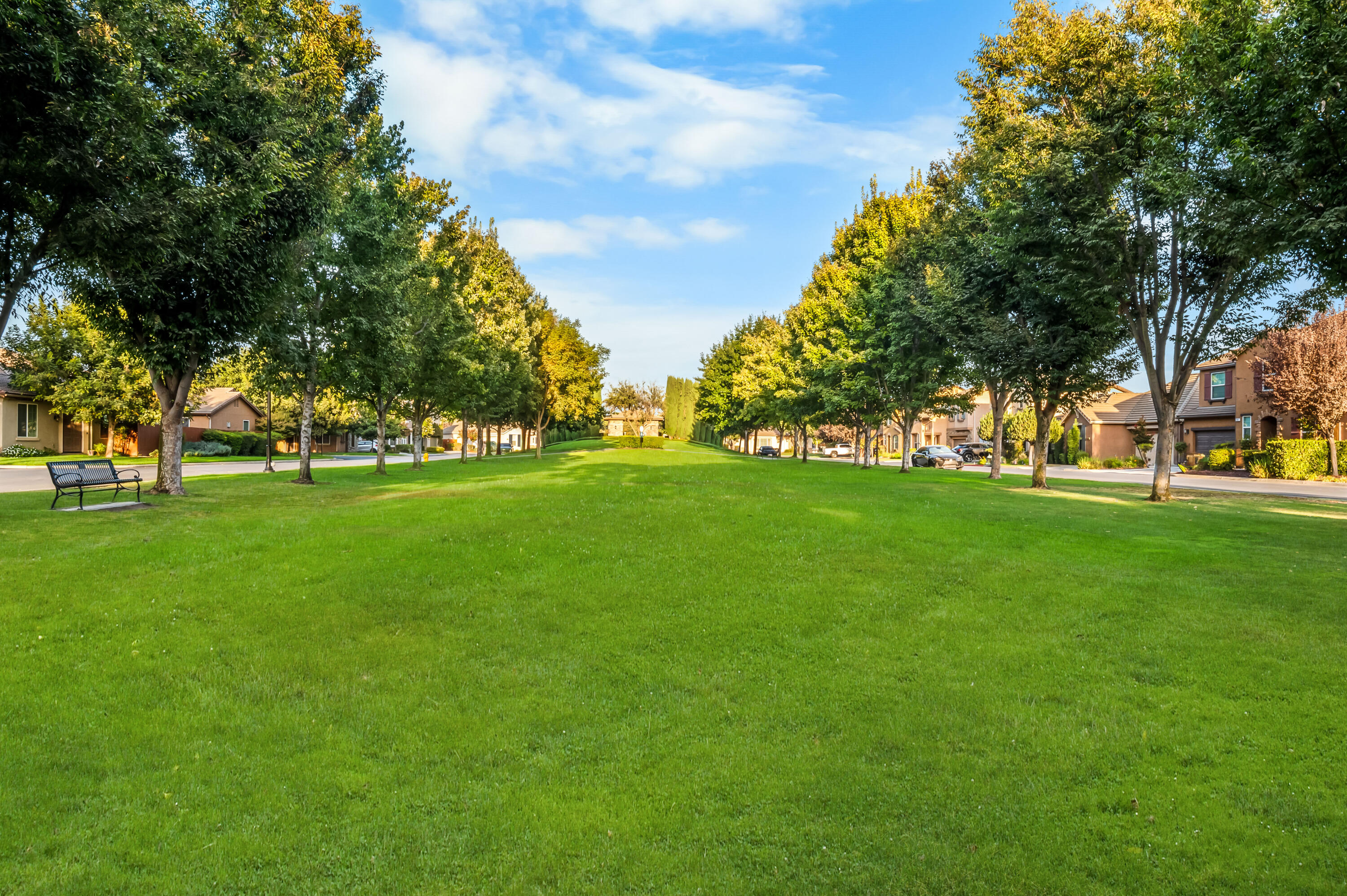 3922 W Flagstaff Ave, Visalia, CA 93291