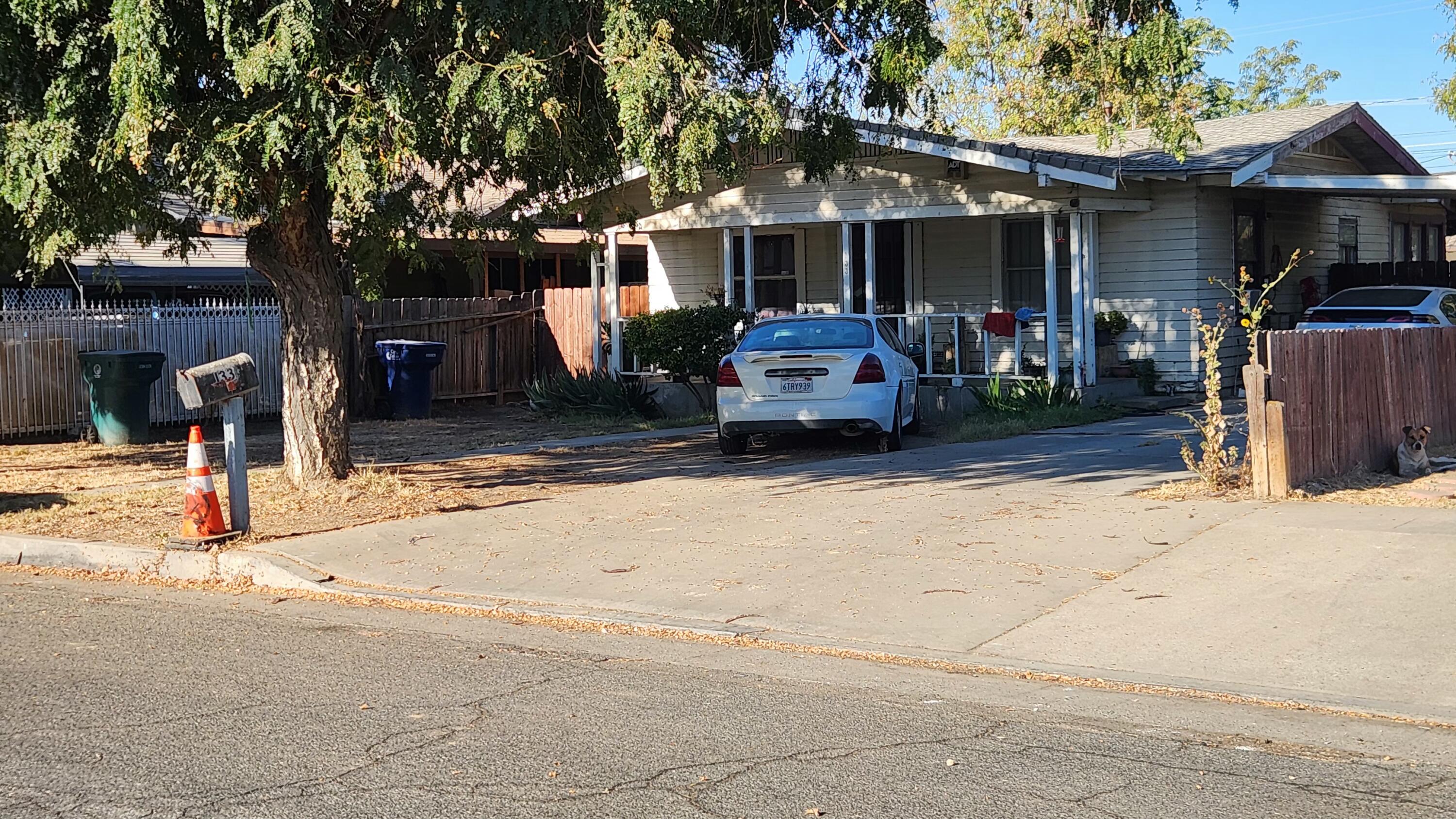 133 N Los Angeles St, Tulare, CA 93274