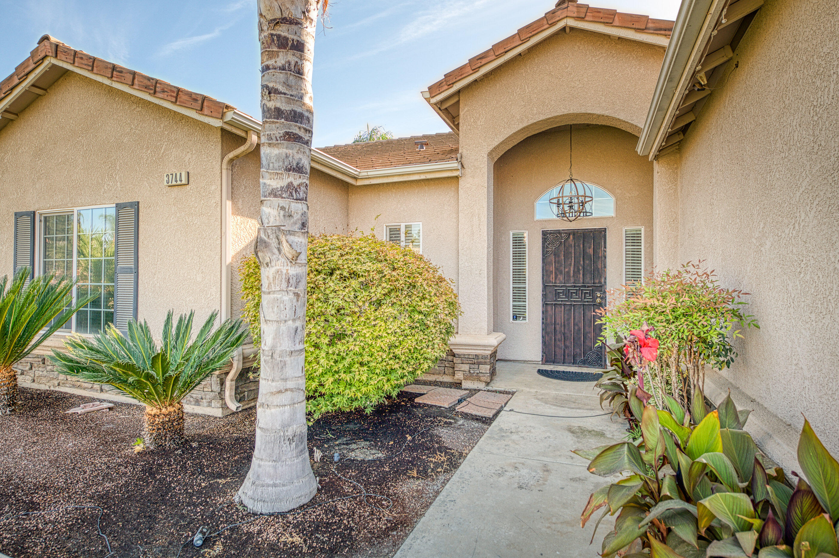 3744 Olive Ln, Selma, CA 93662