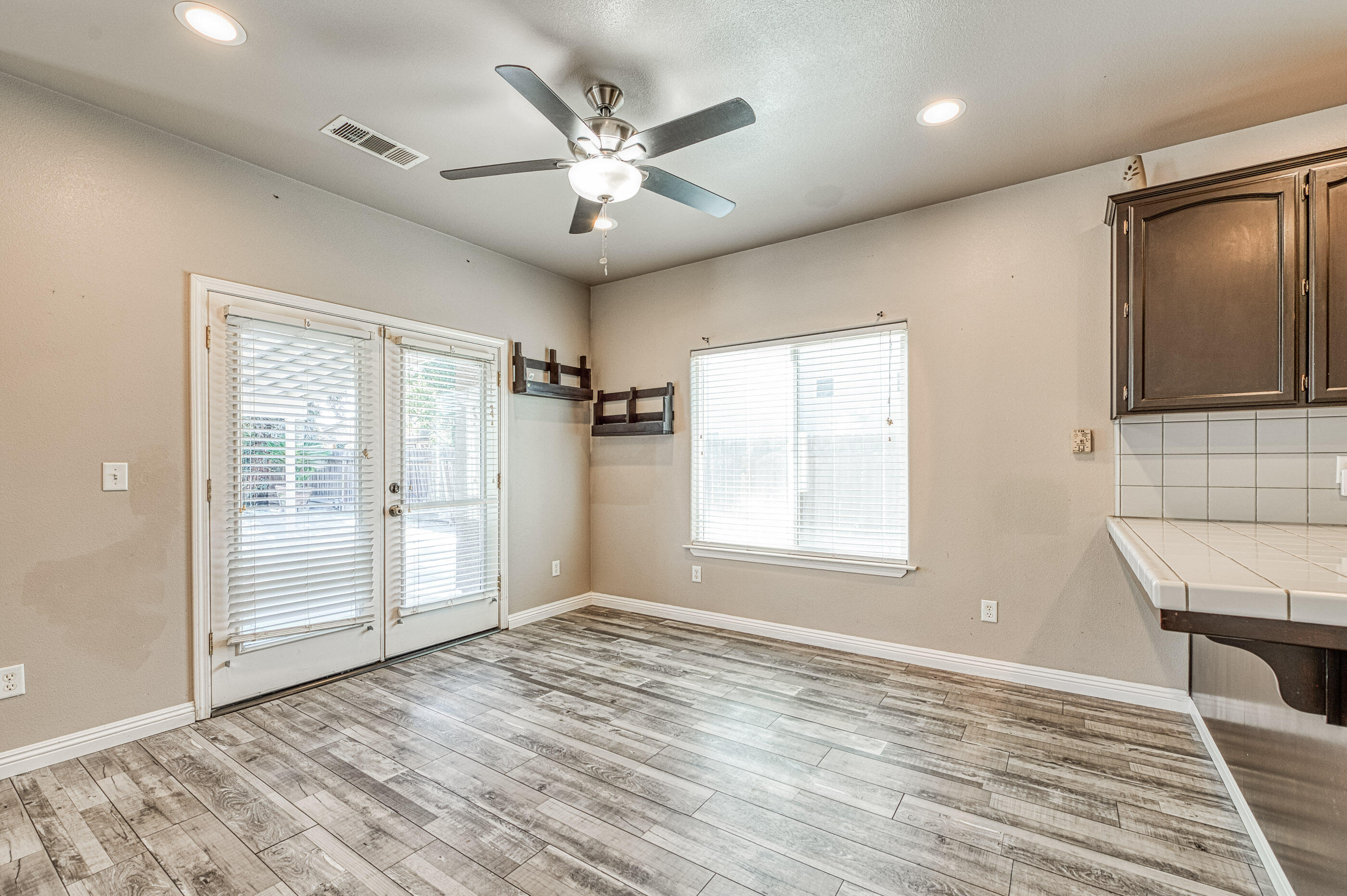 3744 Olive Ln, Selma, CA 93662