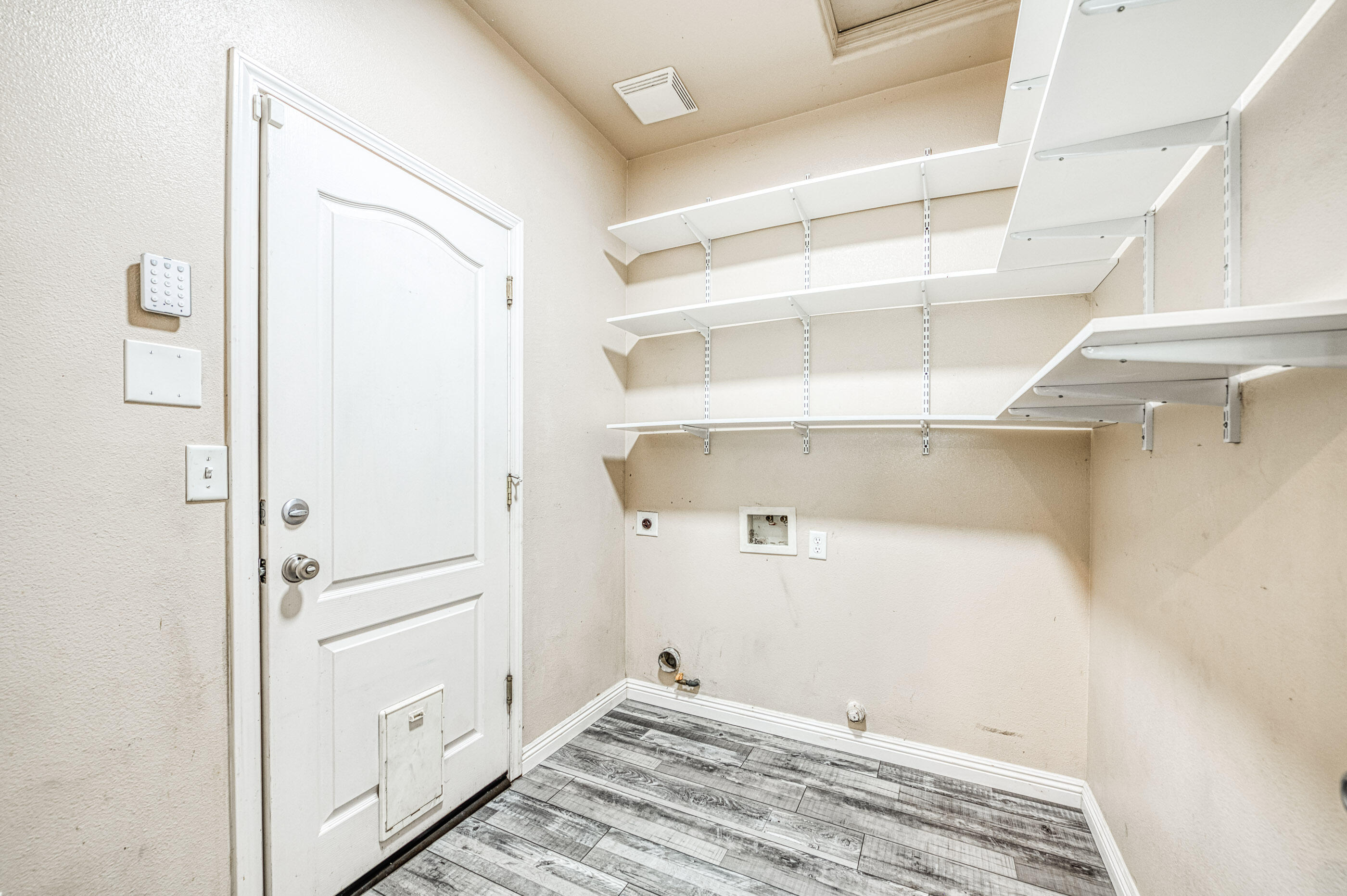3744 Olive Ln, Selma, CA 93662