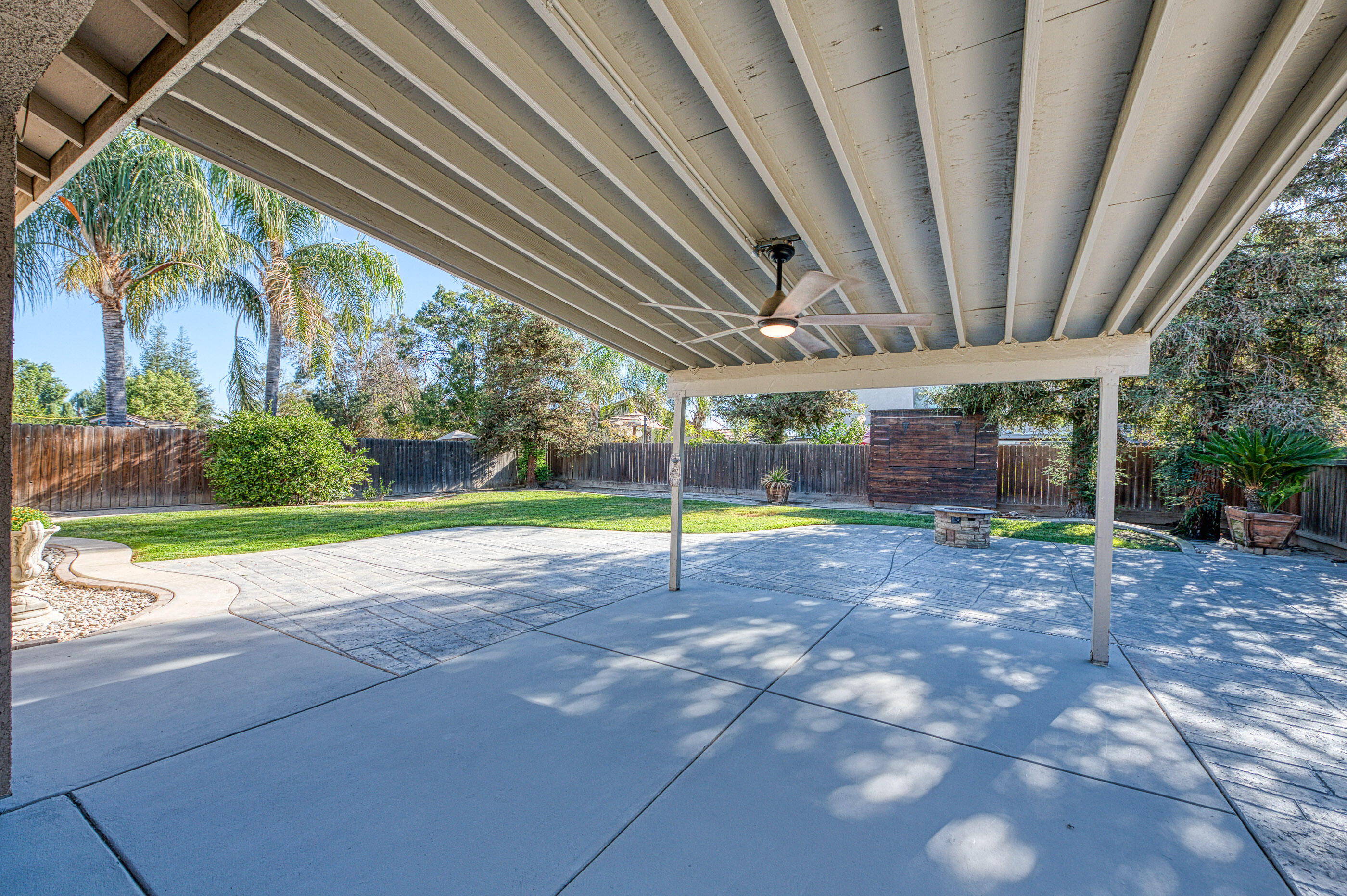 3744 Olive Ln, Selma, CA 93662