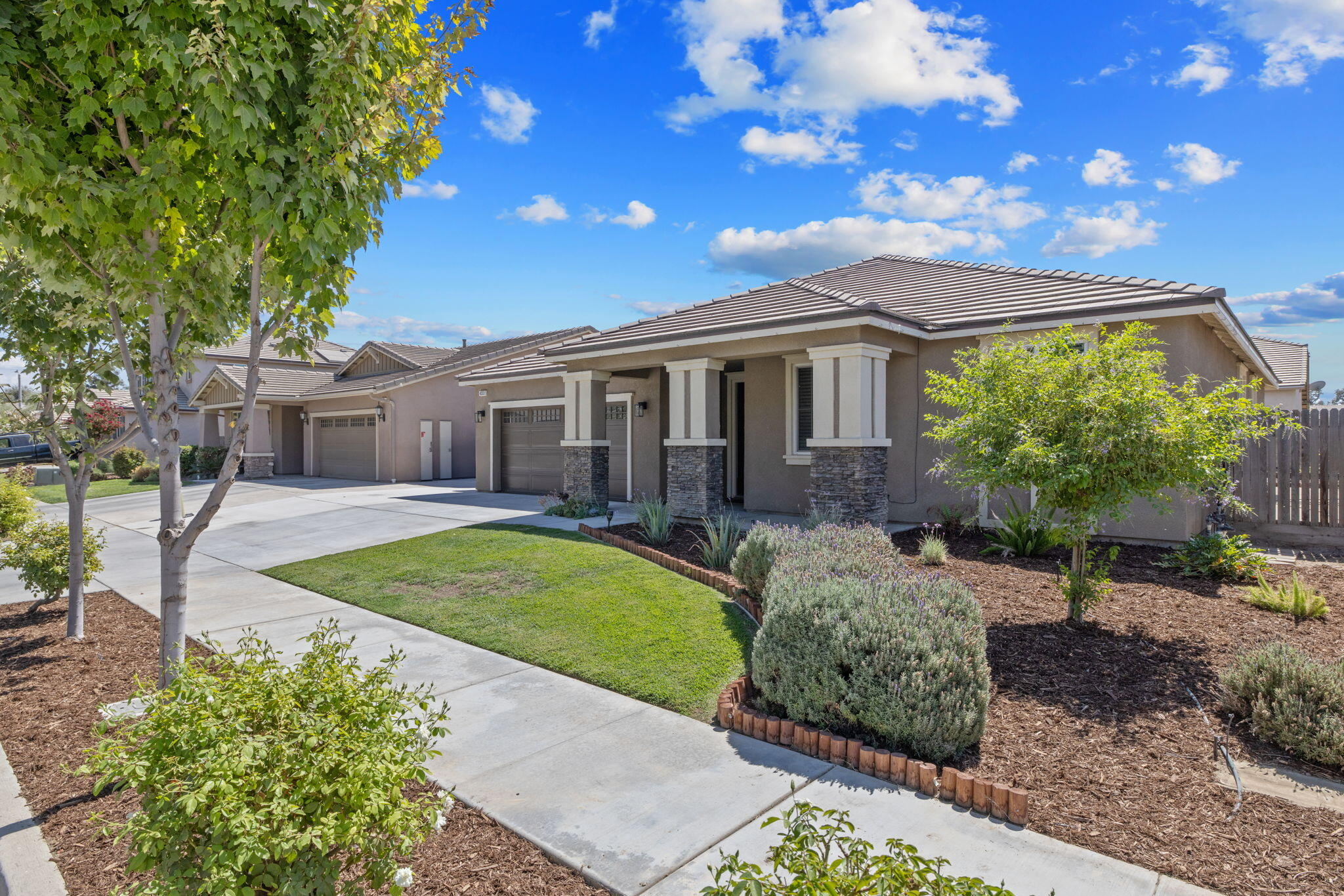 4333 W Lark Ave, Visalia, CA 93291