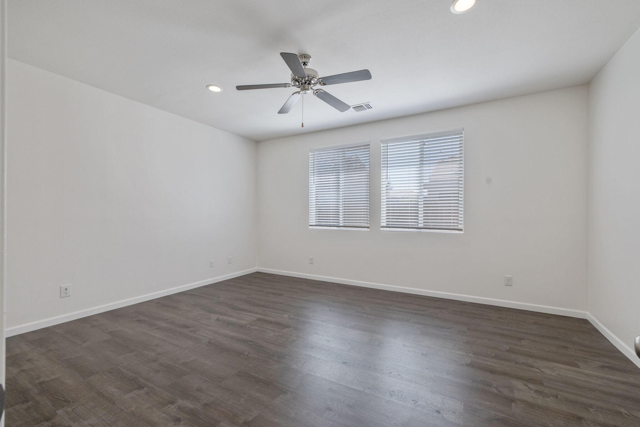 4333 W Lark Ave, Visalia, CA 93291