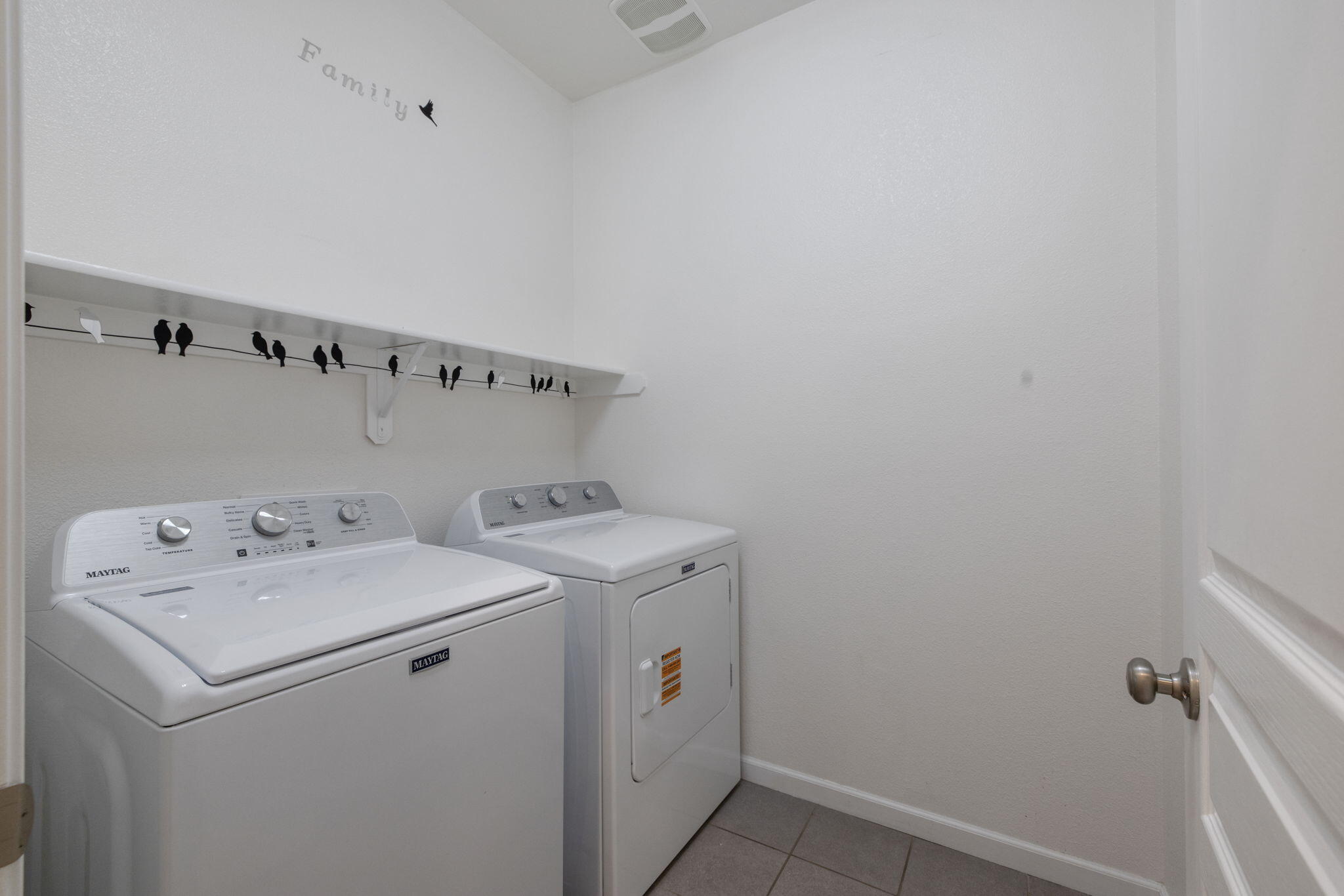 4333 W Lark Ave, Visalia, CA 93291