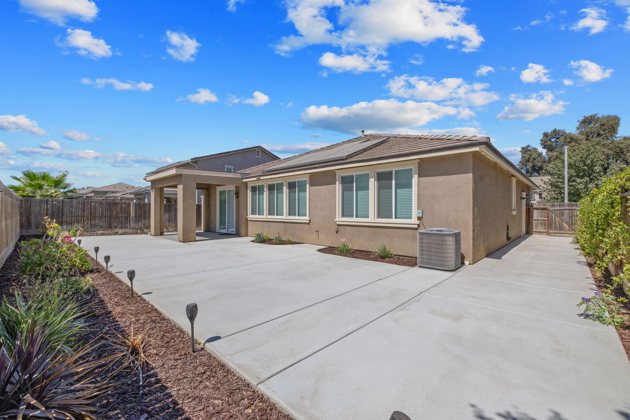 4333 W Lark Ave, Visalia, CA 93291