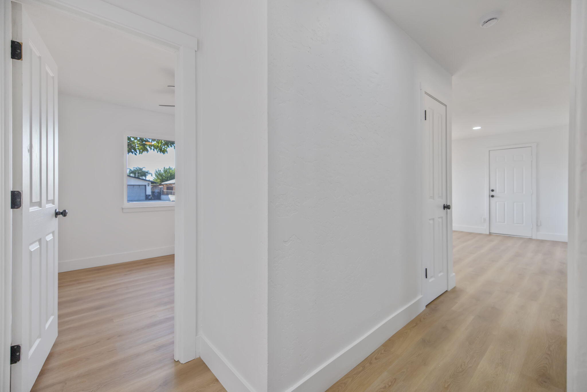 420 7th St, McFarland, CA 93250