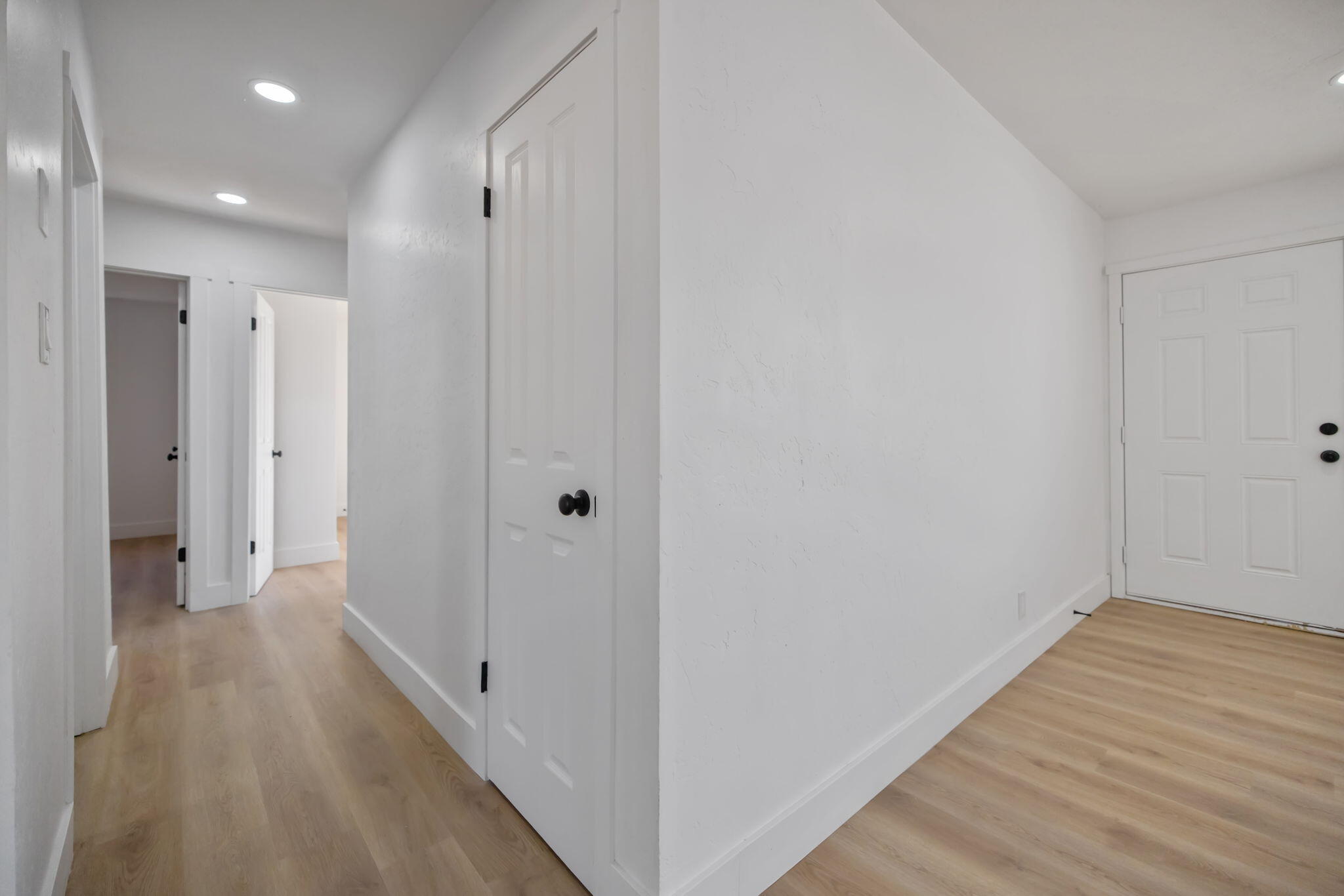 420 7th St, McFarland, CA 93250