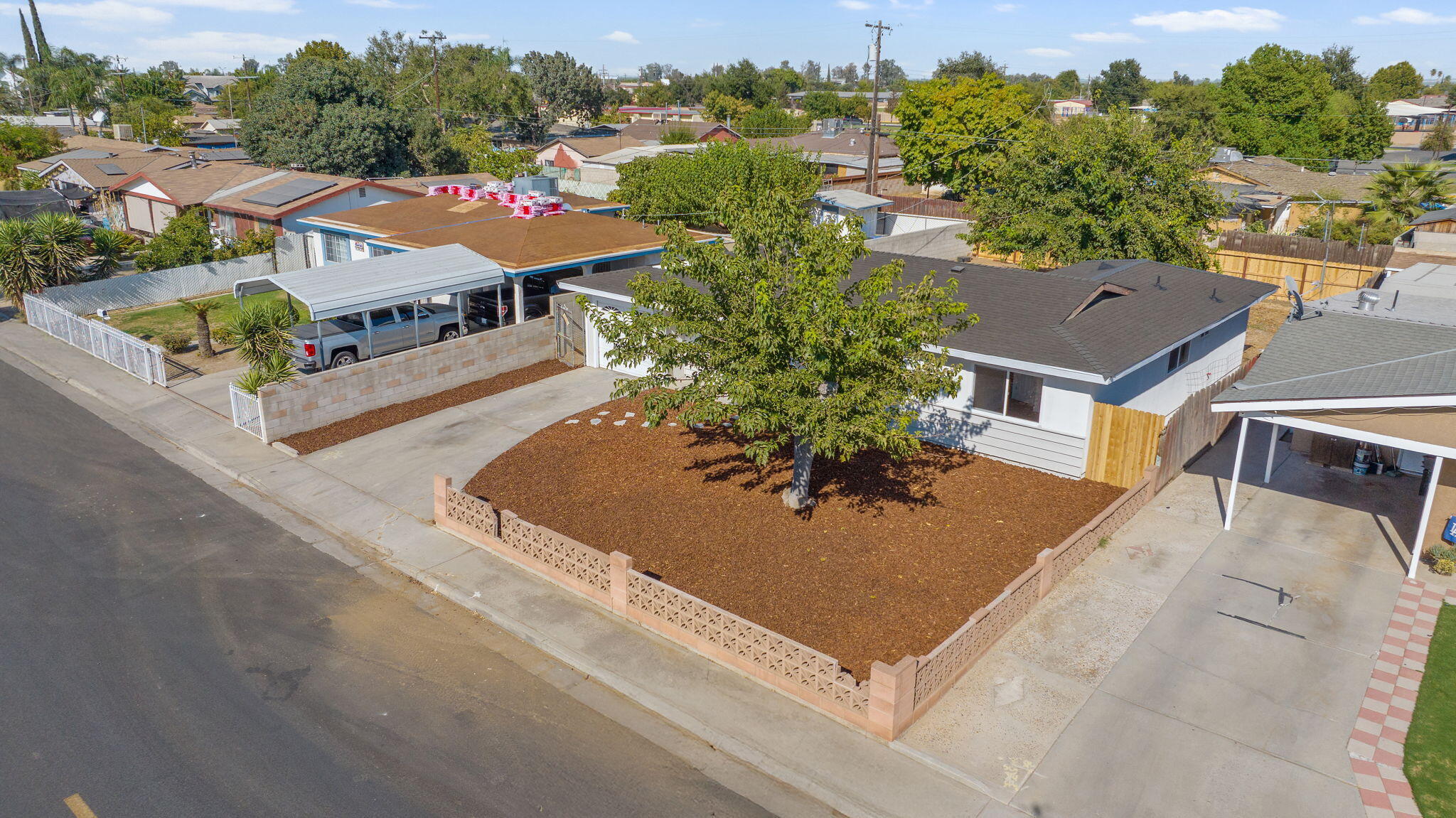 420 7th St, McFarland, CA 93250