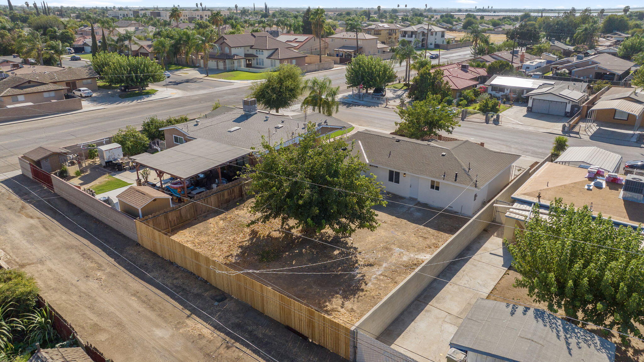 420 7th St, McFarland, CA 93250