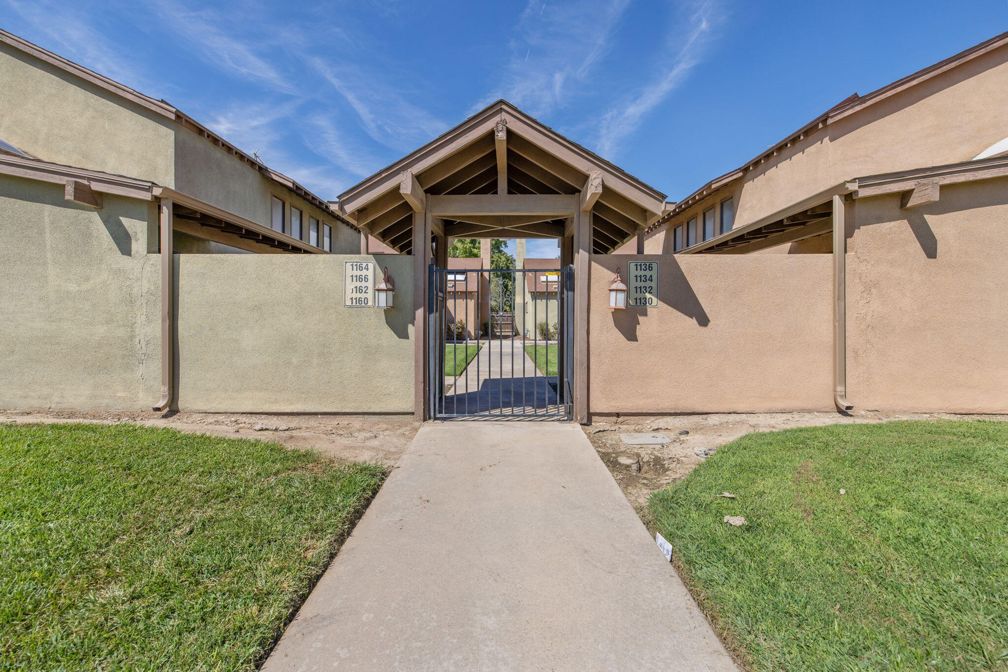 1134 Bel Aire Cir, Porterville, CA 93257