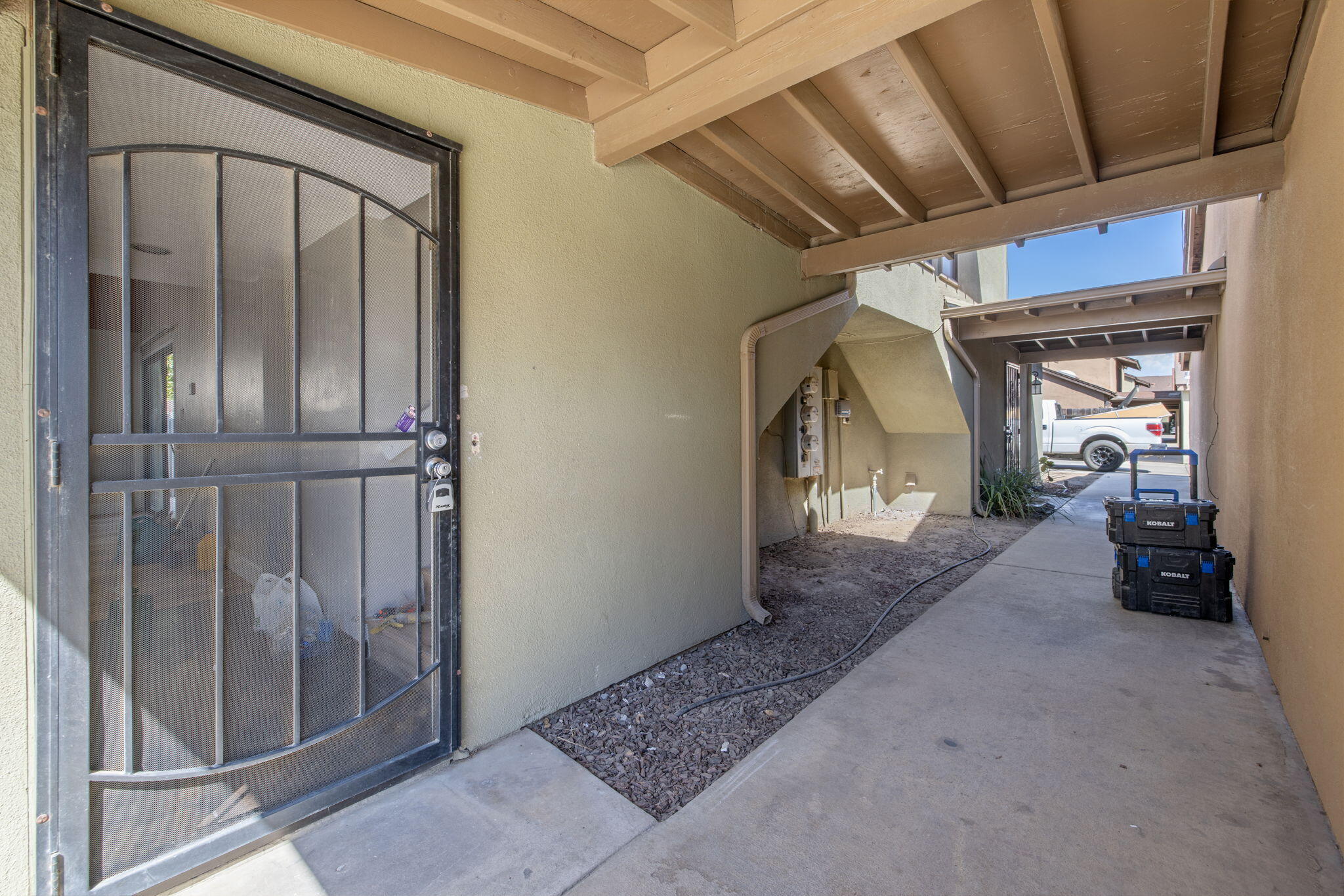 1134 Bel Aire Cir, Porterville, CA 93257