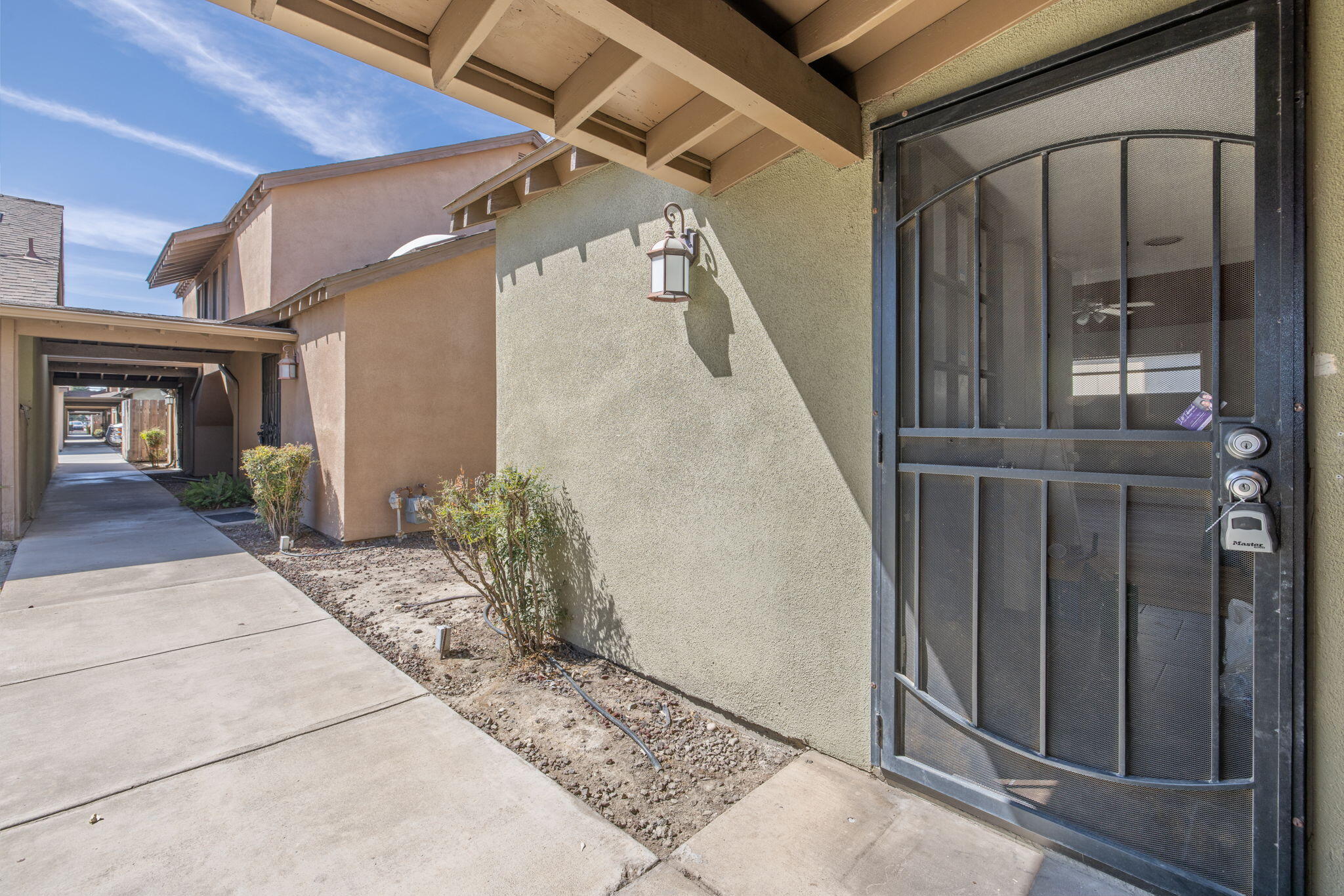 1134 Bel Aire Cir, Porterville, CA 93257