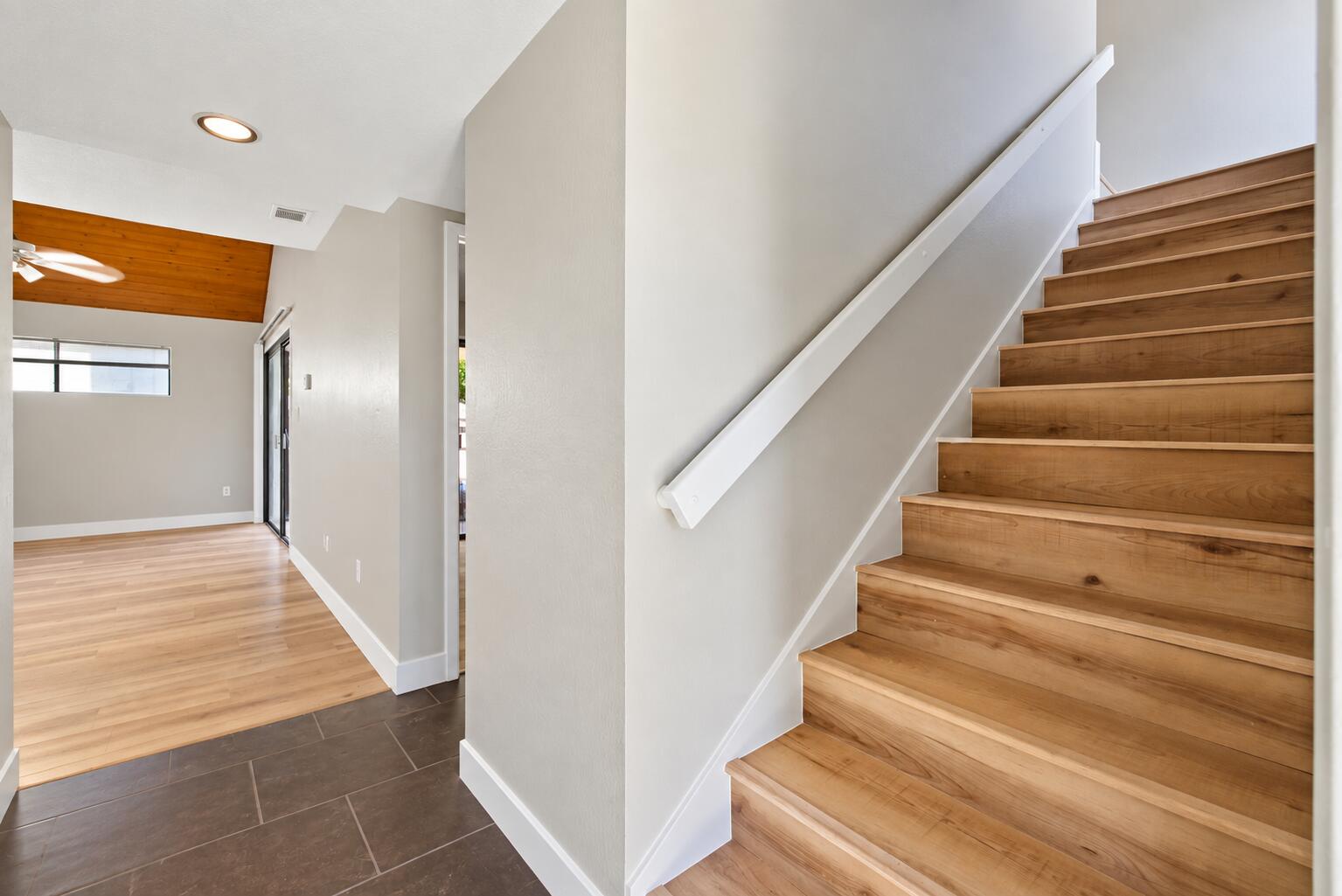 1134 Bel Aire Cir, Porterville, CA 93257