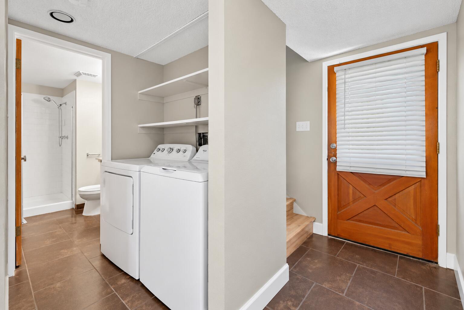 1134 Bel Aire Cir, Porterville, CA 93257