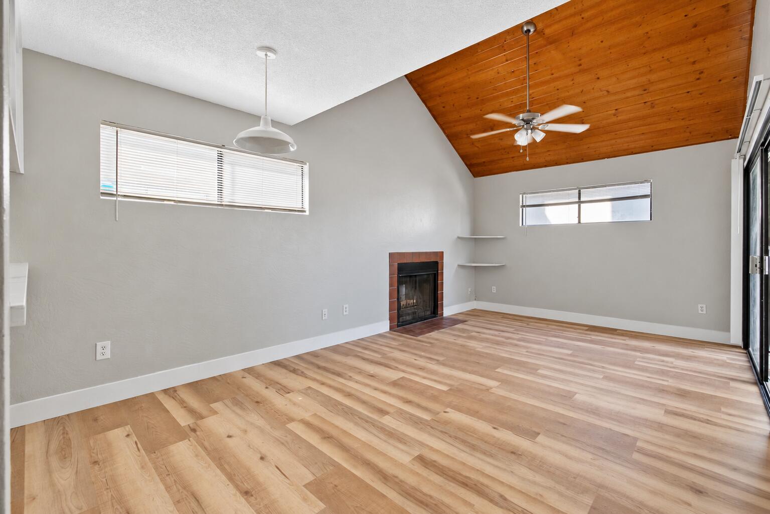 1134 Bel Aire Cir, Porterville, CA 93257