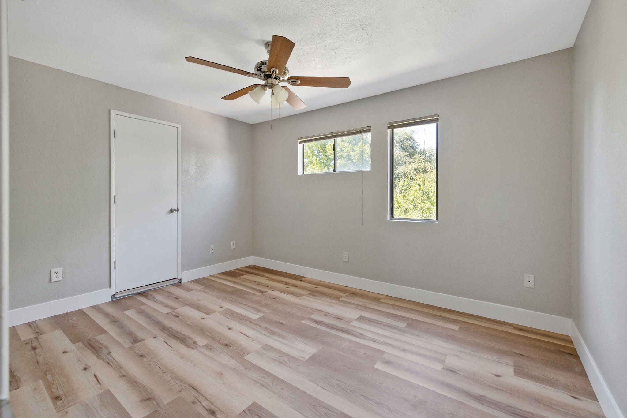 1134 Bel Aire Cir, Porterville, CA 93257