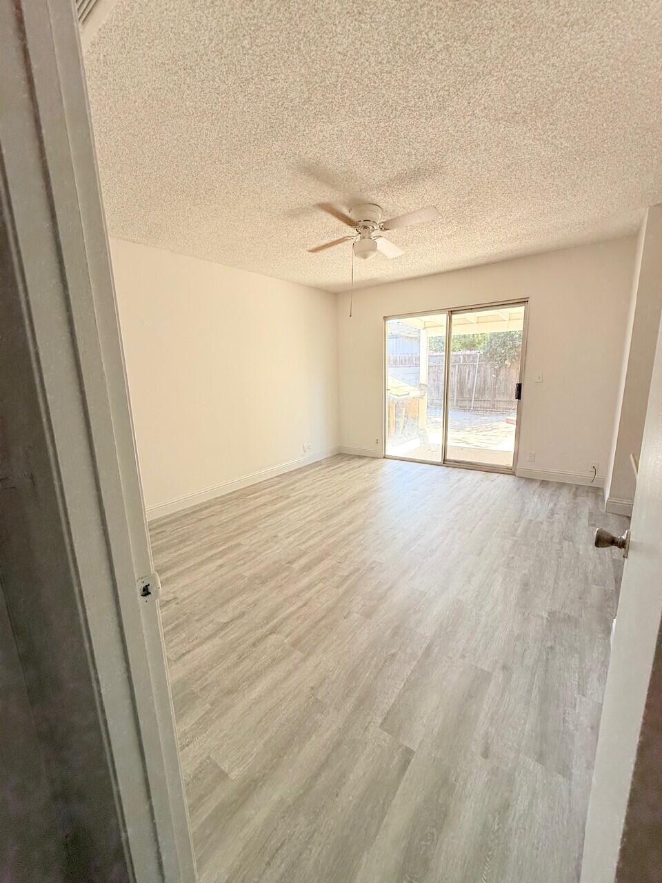 2807 E Norman Ave, Visalia, CA 93292