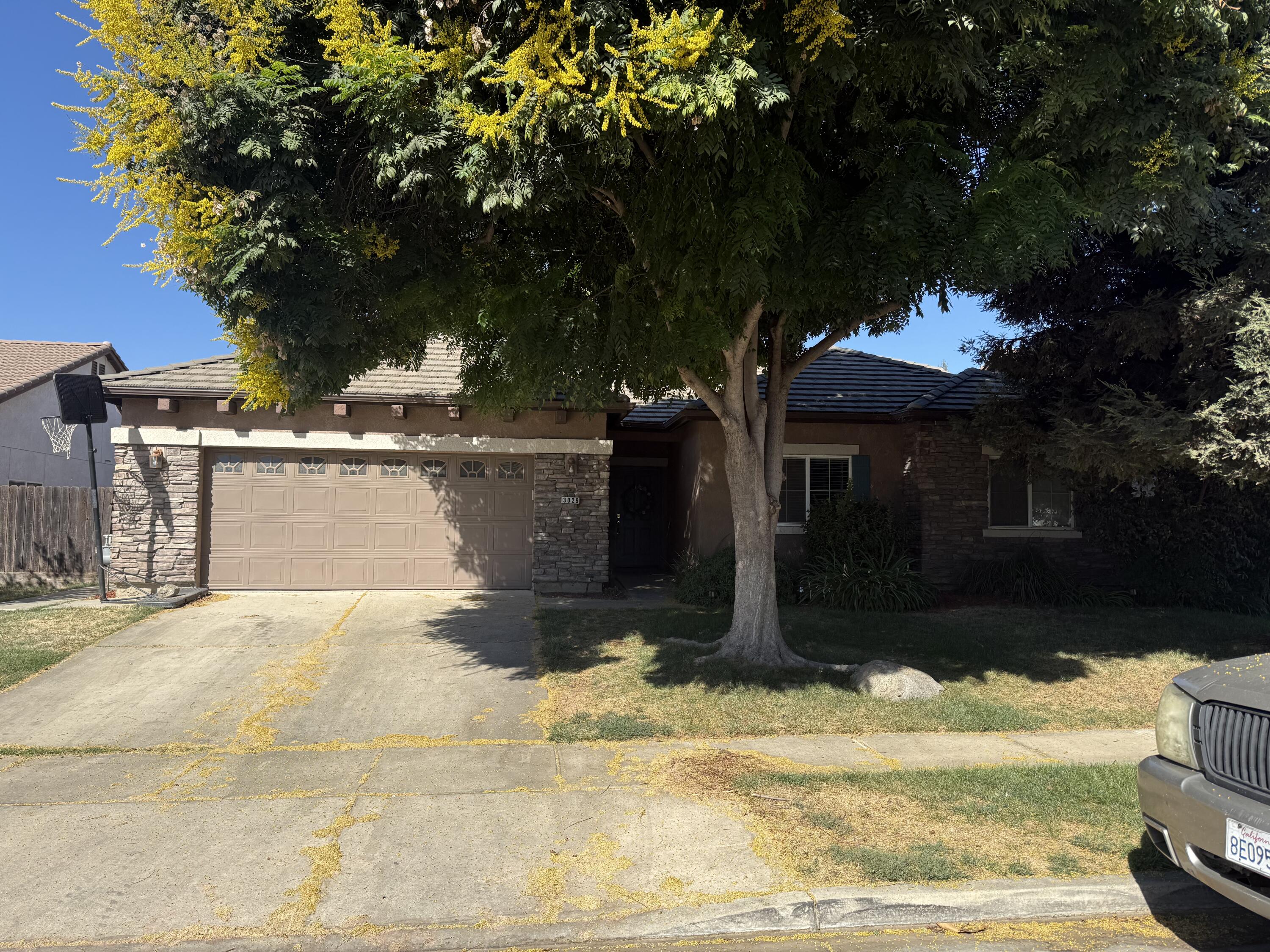 3029 S Cedar St, Visalia, CA 93292