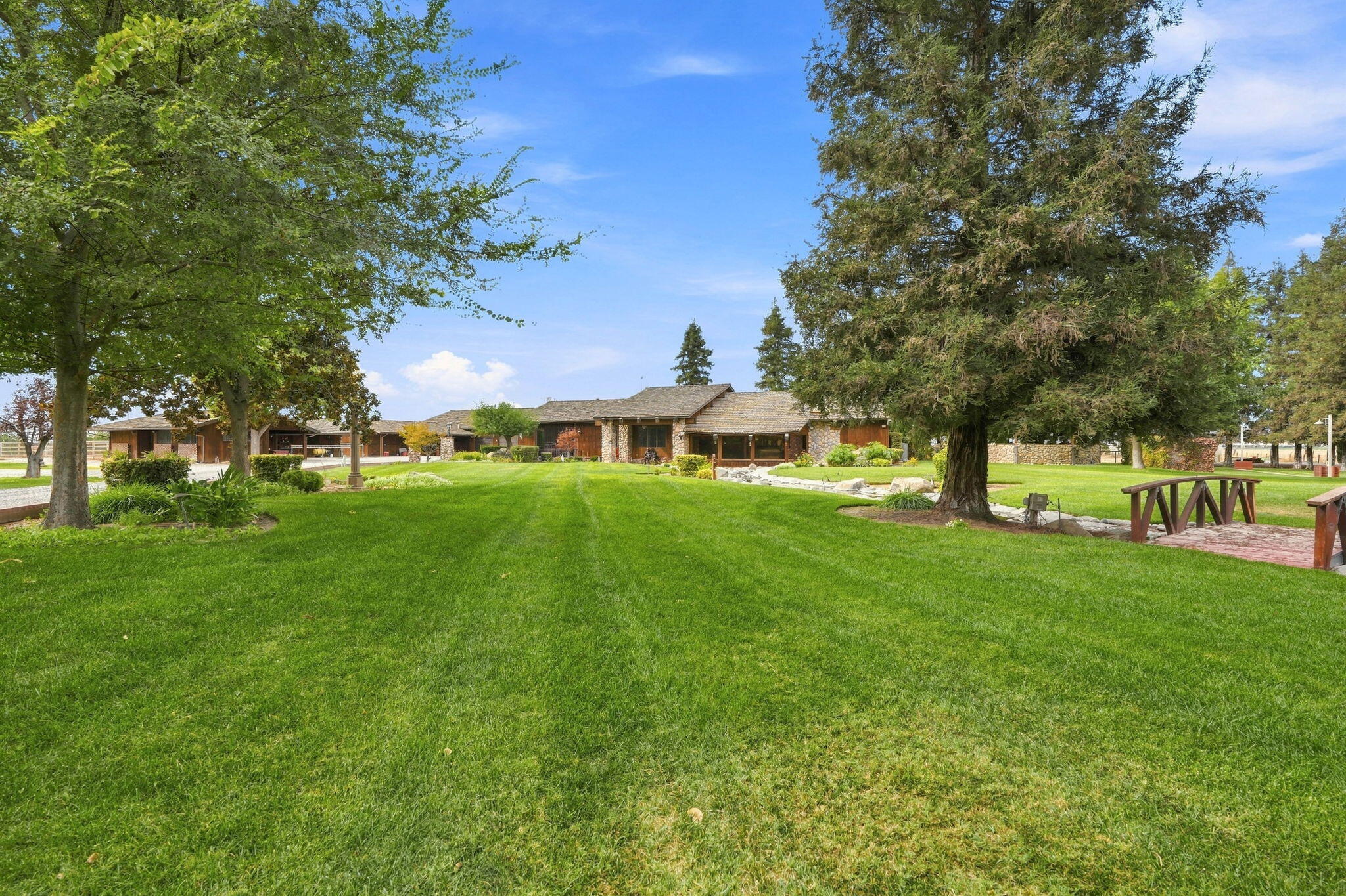 10098 Avenue 360, Visalia, CA 93291