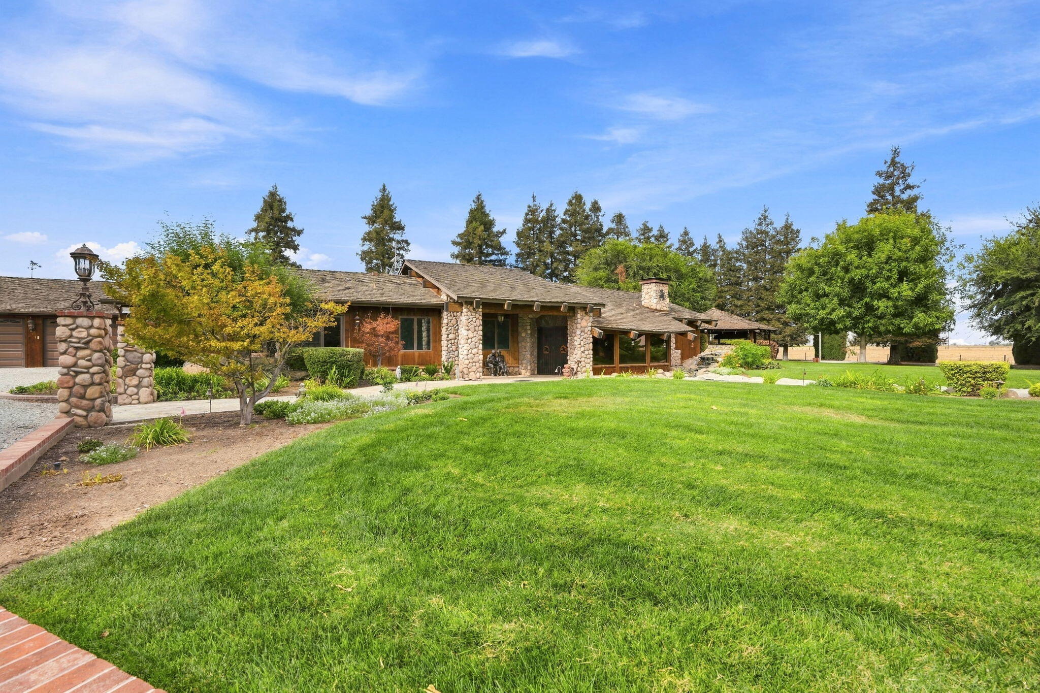 10098 Avenue 360, Visalia, CA 93291